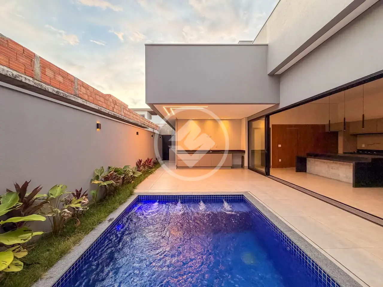 Casa Condomínio Laranjeiras, Uberlândia - MG — foto 2