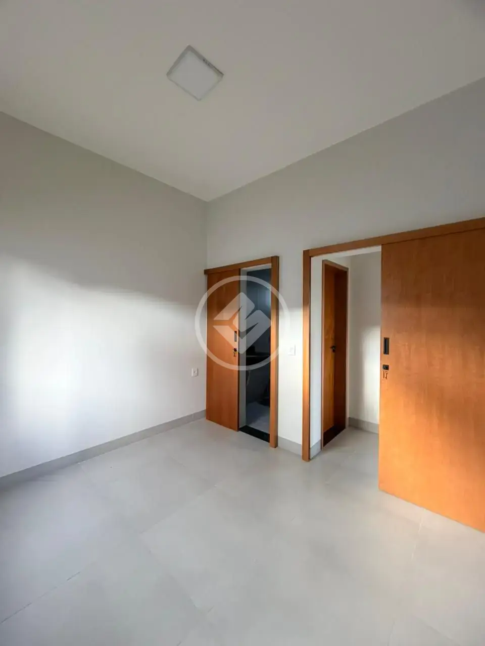 Casa Condomínio 3 quartos no GRANJA MARILEUSA, Uberlândia — foto 4 de 6