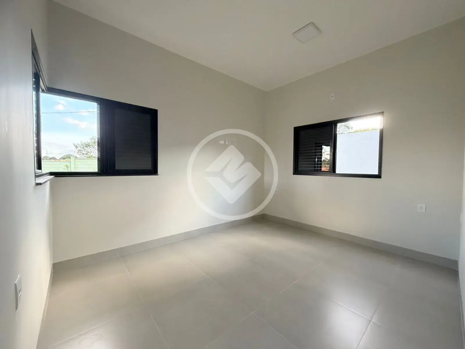 Casa Condomínio 3 quartos no GRANJA MARILEUSA, Uberlândia — foto 3 de 6