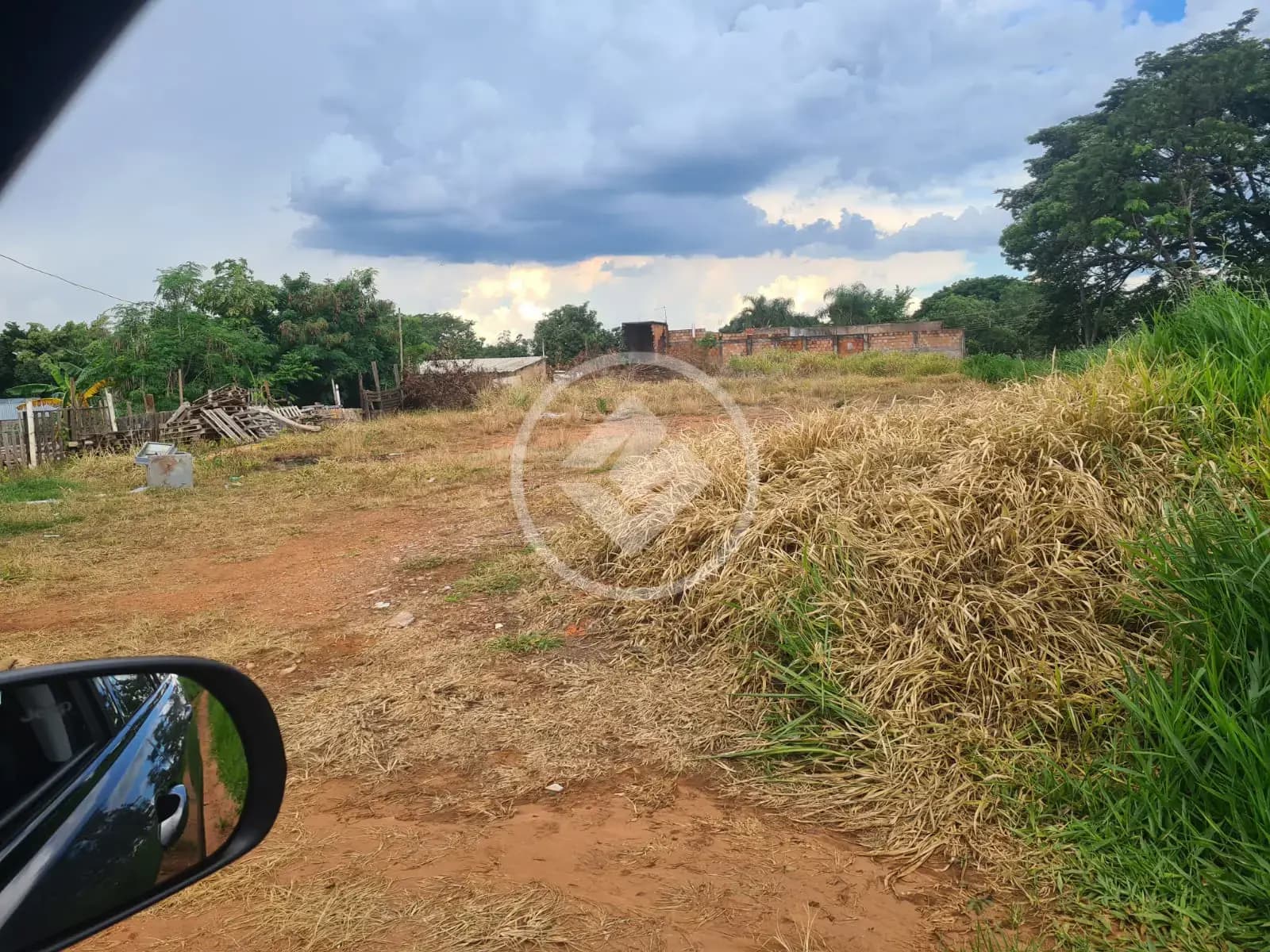 Terreno Comercial no Mansour, Uberlândia — foto 1 de 2