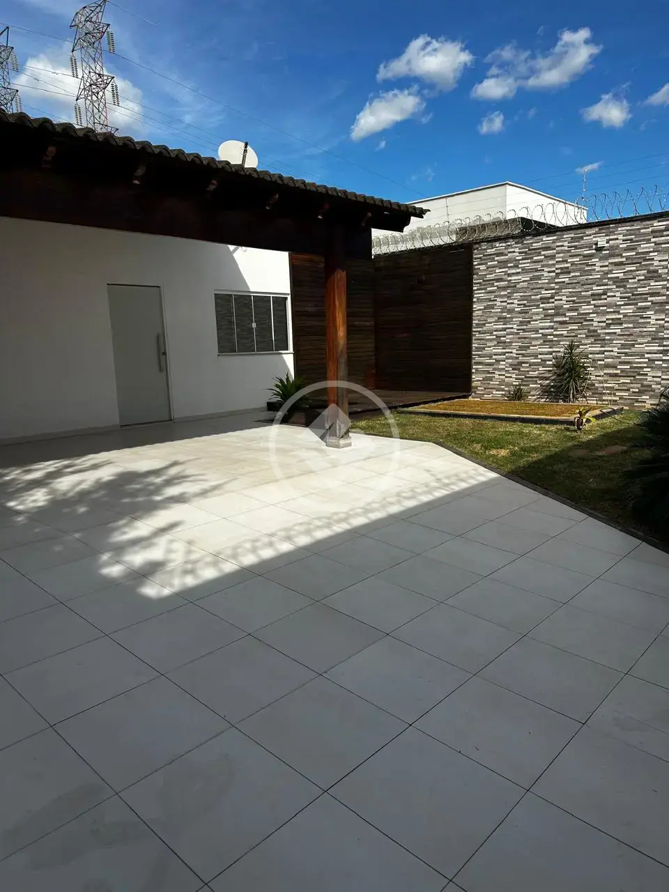 Casa Jardim Inconfidência, Uberlândia - MG — foto 2