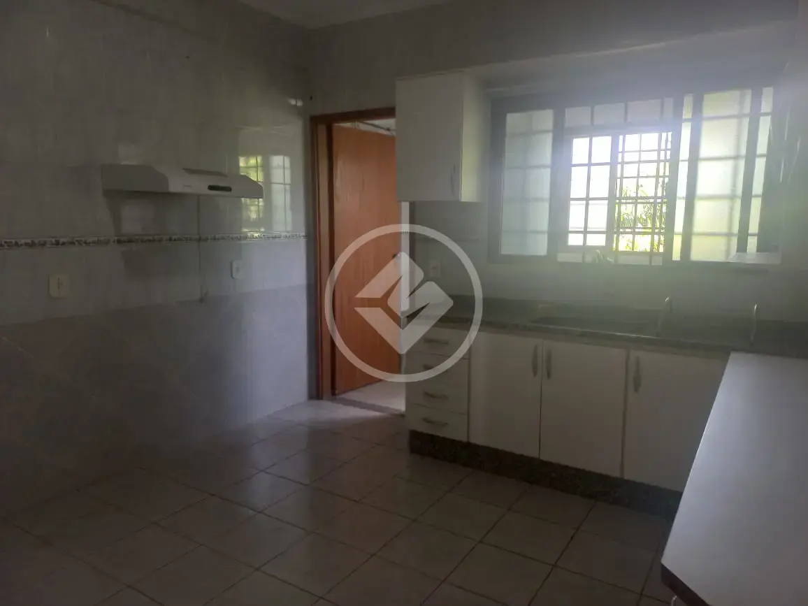 # APARTAMENTO PRÓXIMO H.B #