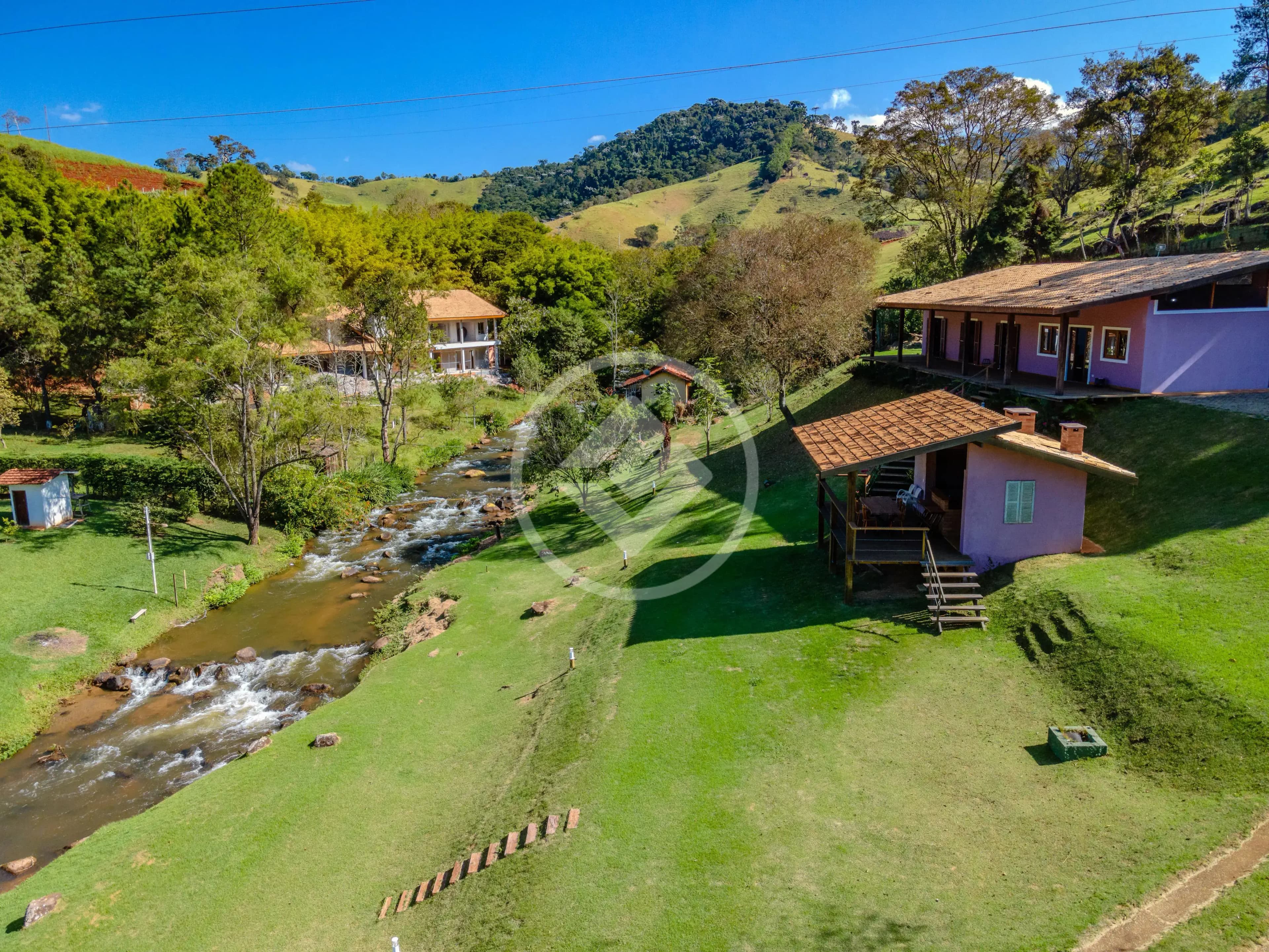 Chácara à Venda Sapucai-Mirim/MG 3.000m² de Puro Contato com a Natureza - R$ 1.690.000