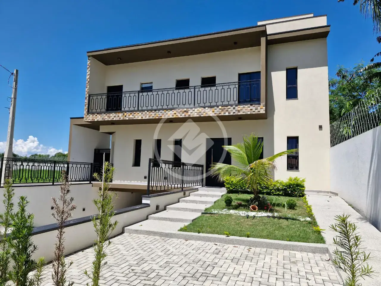 Casa à venda em Taubaté no Bairro Quiririm no Condomínio Lilian Shineider - 3 Dormitórios Sendo 2 Suítes - R$ 1.530.000,00