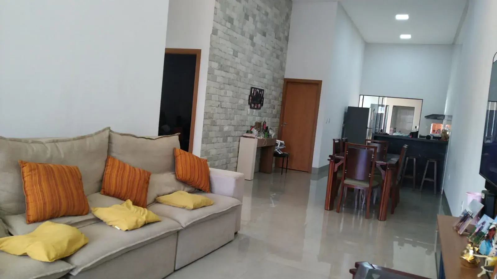 Casa - 3 suites plenas com energia solar no setor Jardim Atlântico