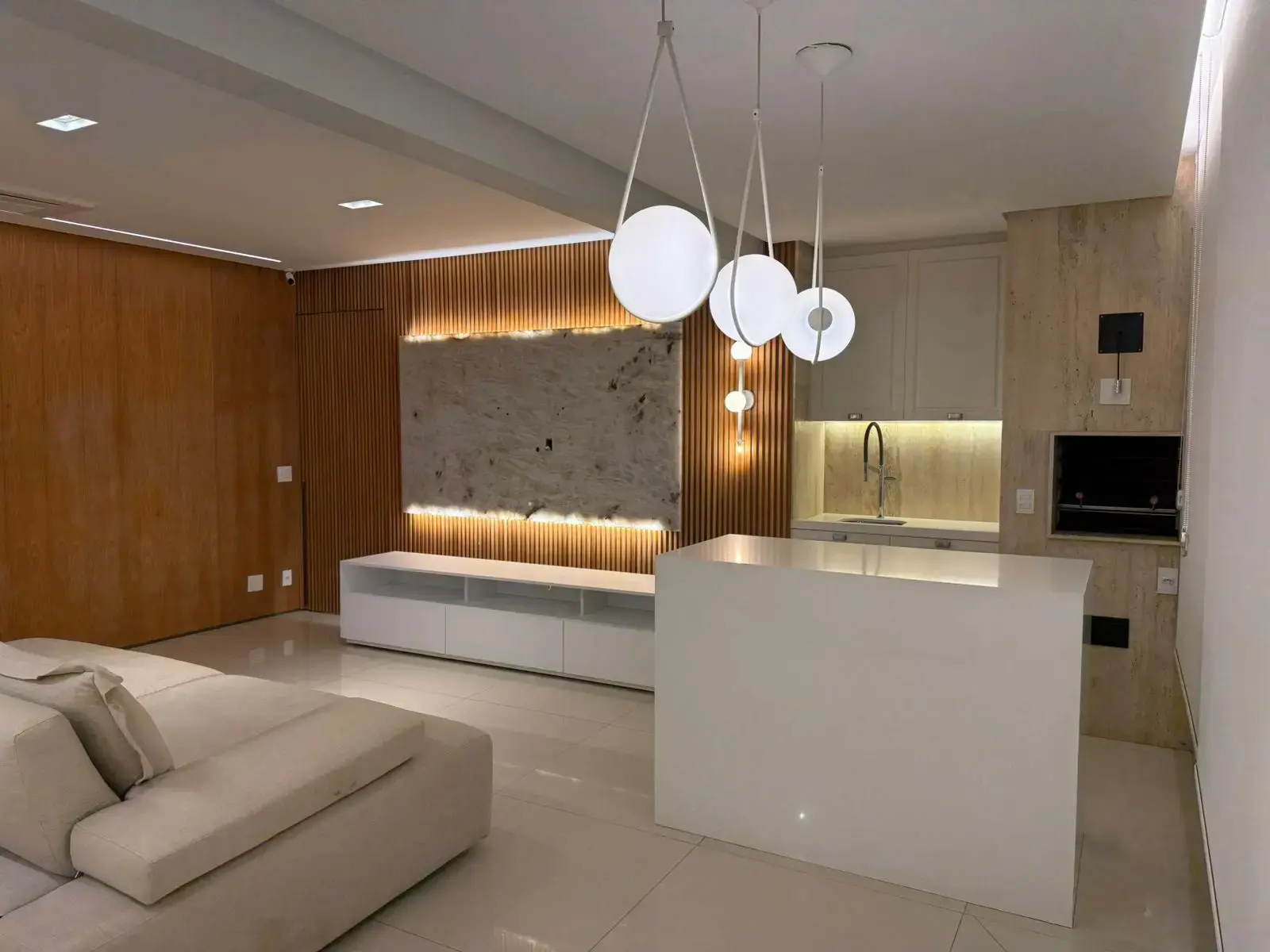 Apartamento Setor Bueno, Goiânia - GO — foto 1