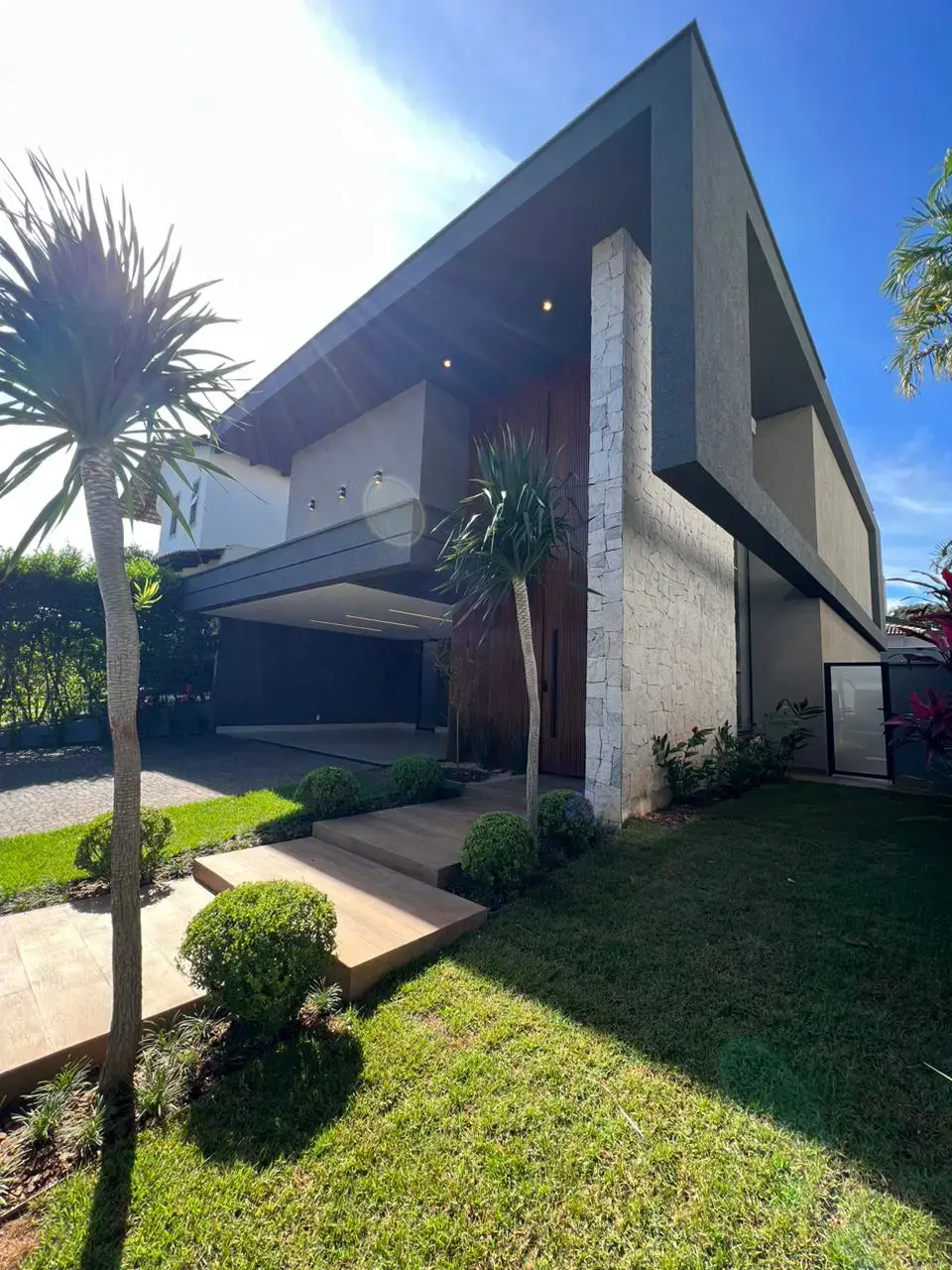 Sobrado Em Condomínio Jardins Madri, Goiânia - GO — foto 1