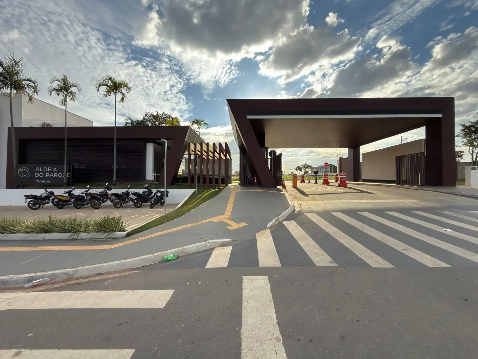 Casa Condomínio Residencial Aldeia do Parque, Aparecida de Goiânia - GO — foto 1
