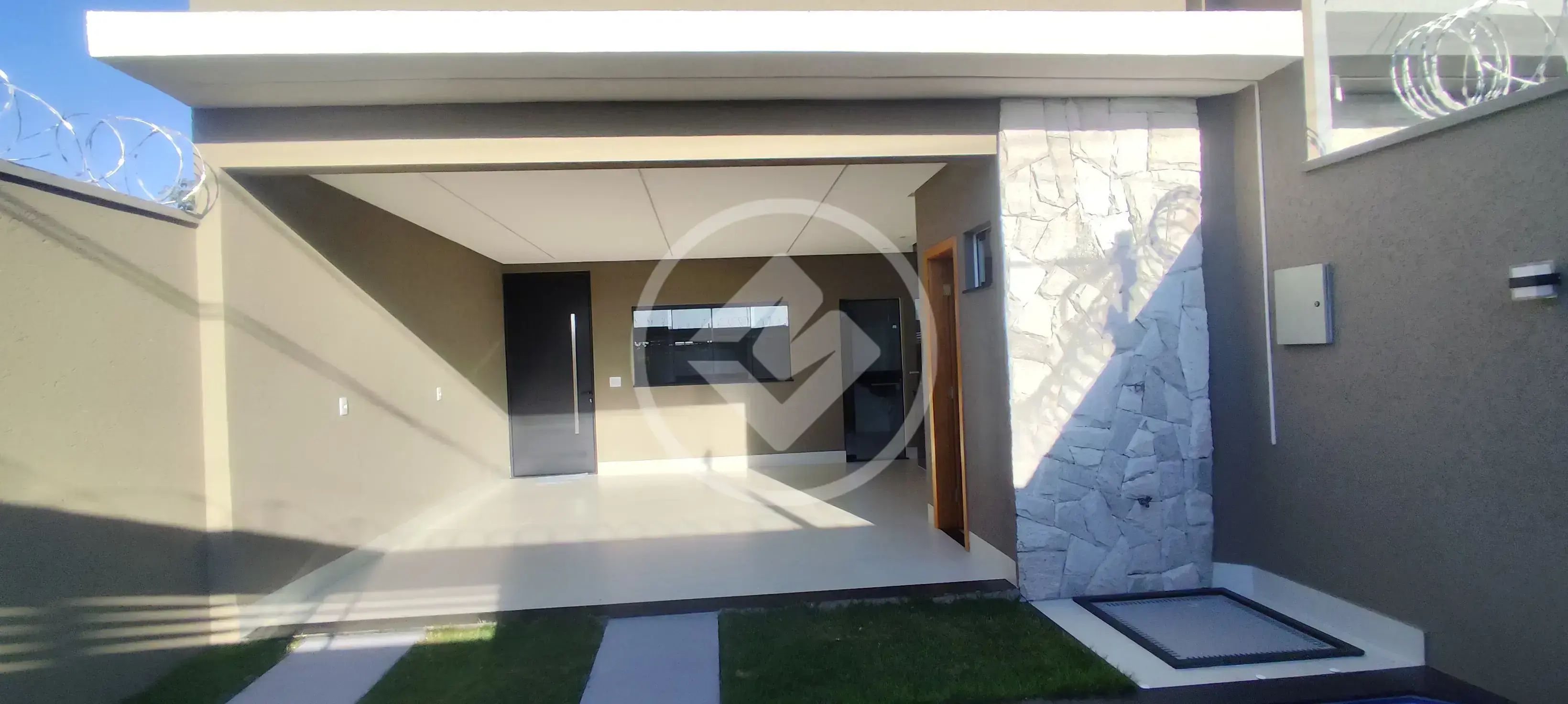 Casa 3 quartos no Setor Garavelo, Goiânia — foto 1 de 6