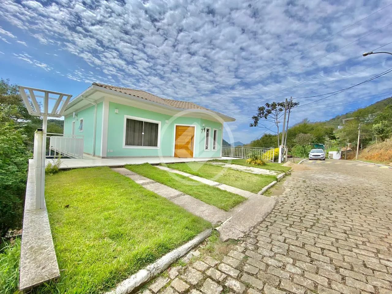Casa em condomínio, 3 quartos, 223m², Albuquerque, Teresópolis/RJ