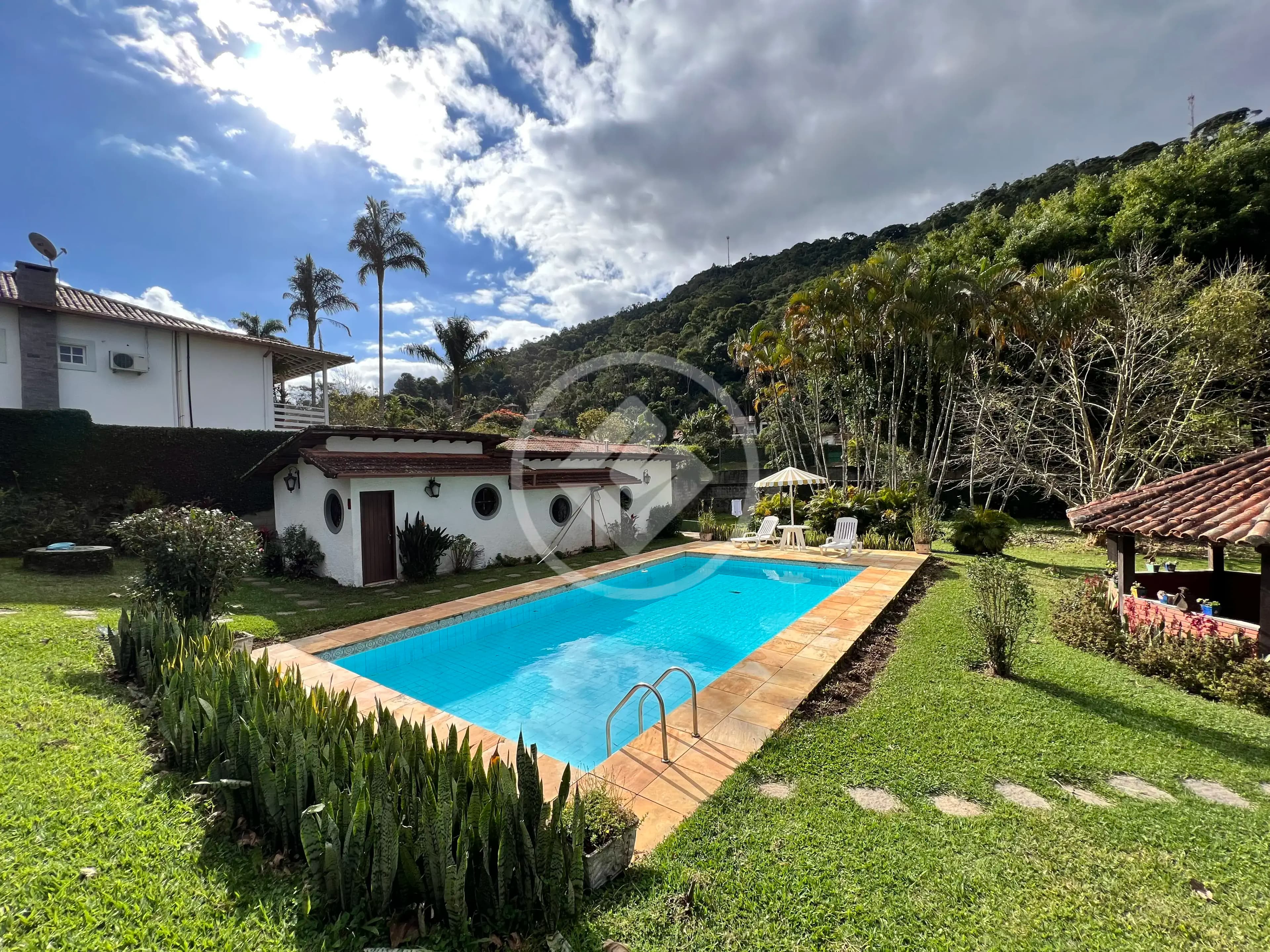 Casa Albuquerque, Teresópolis - RJ — foto 1