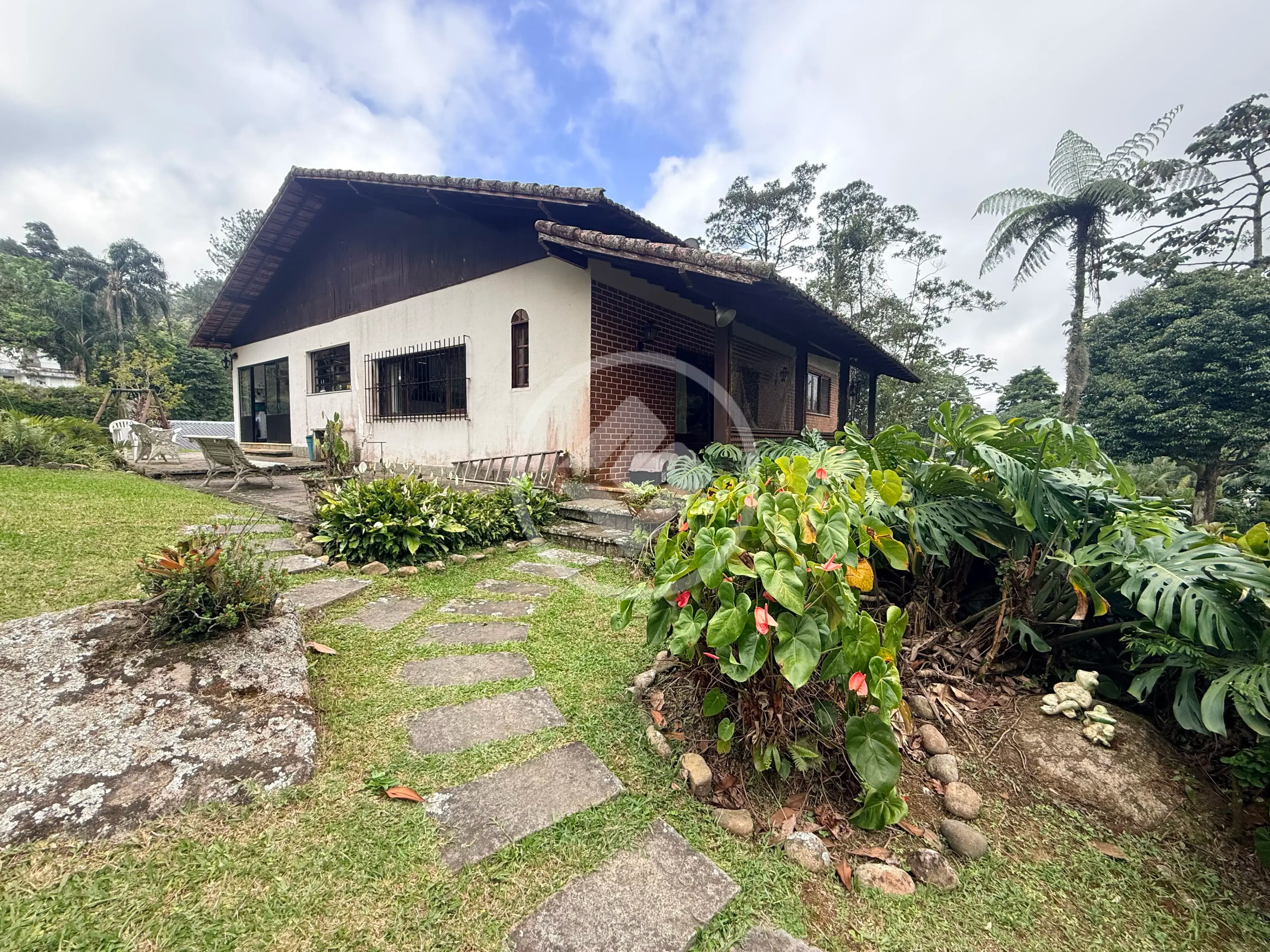 Casa 4 quartos, Granja Guarani, R$ 1.1000.000,00