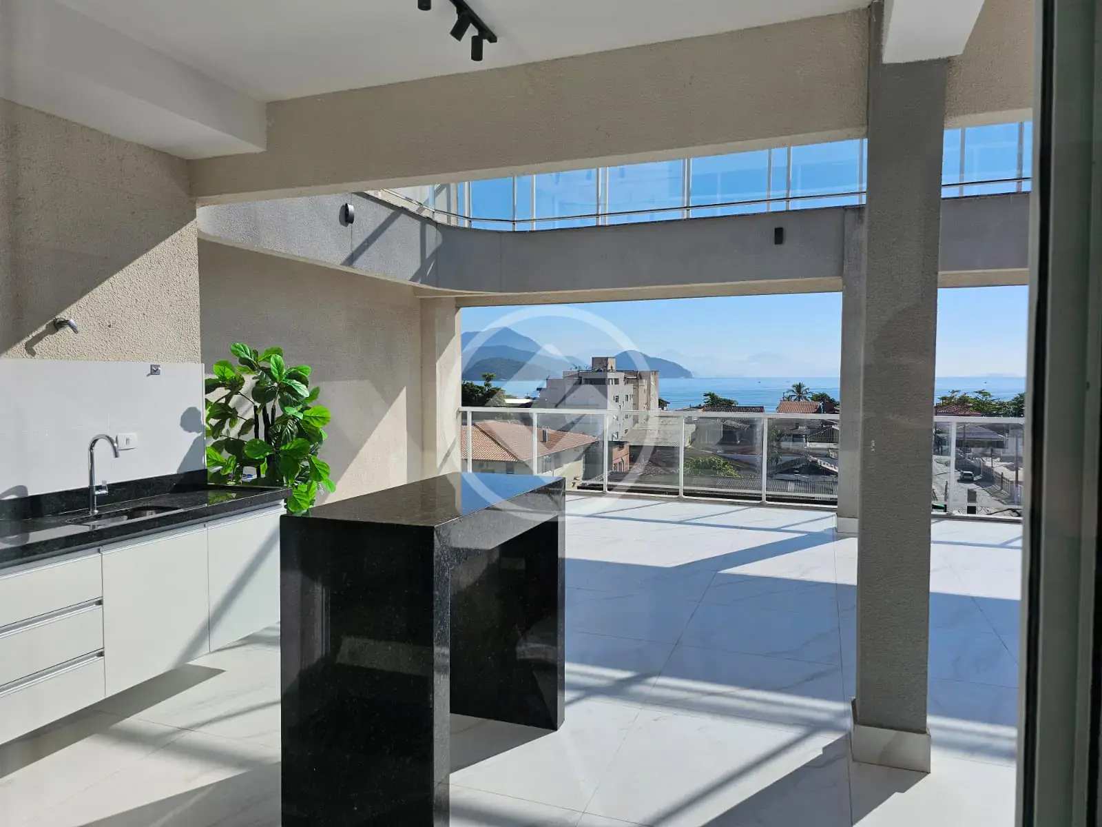 Apartamento Duplex 3 quartos no Barra da Lagoa, Ubatuba — foto 3 de 6