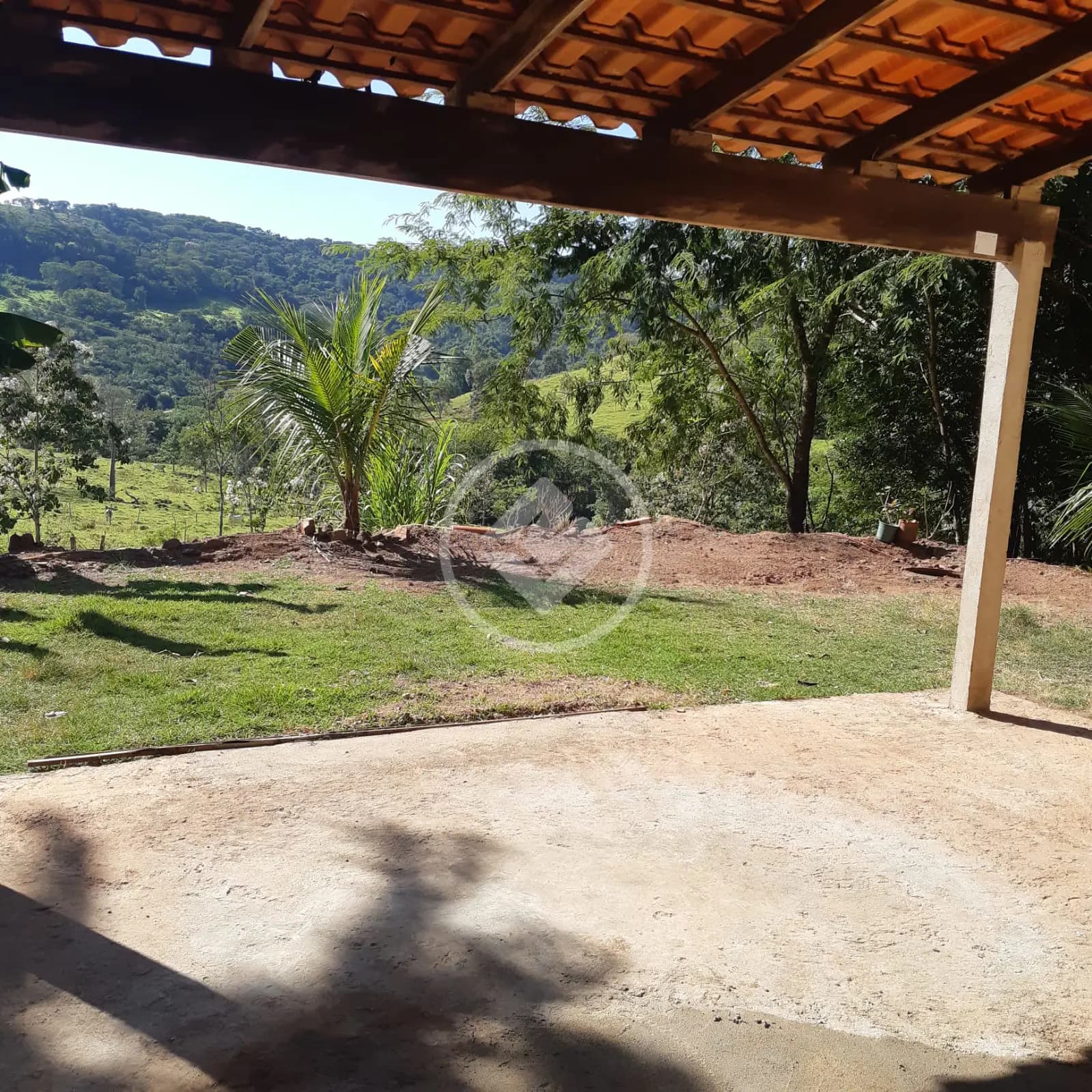Sítio no Área Rural de Uberlândia, Uberlândia — foto 1 de 6