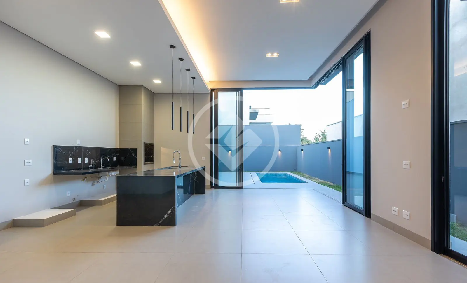 Casa Condomínio 4 quartos no Laranjeiras, Uberlândia — foto 5 de 6