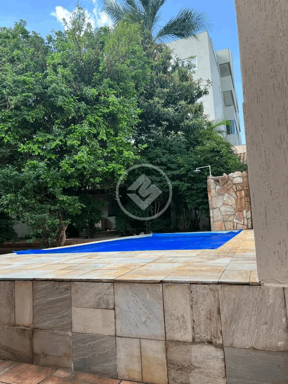 Casa à venda com 4 quartos, sendo 3 suítes – 270 m²- Brasil - Uberlândia/MG