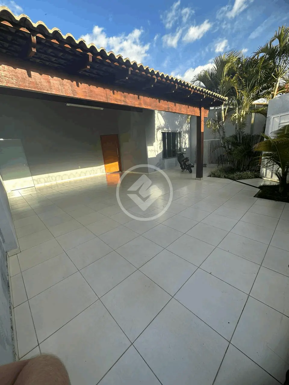 Casa à venda com 3 quartos, sendo 1 suíte – 171 m²- Jardim Europa - Uberlândia/MG