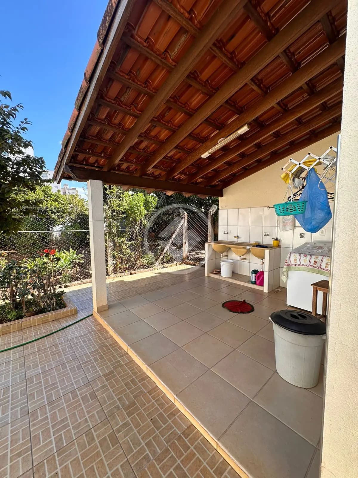 Casa 6 quartos no BRASIL, Uberlândia — foto 5 de 6