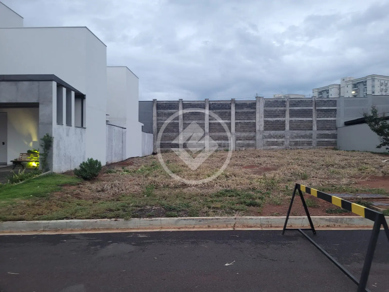 Terreno em condomínio à venda – 257 m² - Grand Ville - Uberlândia/MG
