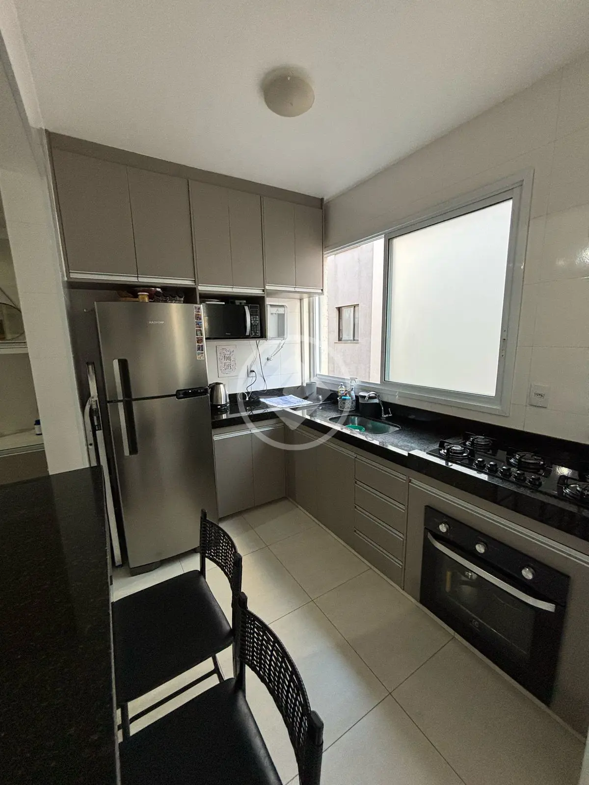 Apartamento à venda com 2 quartos, sendo 1 suíte – 59 m²- Novo mundo - Uberlândia/MG