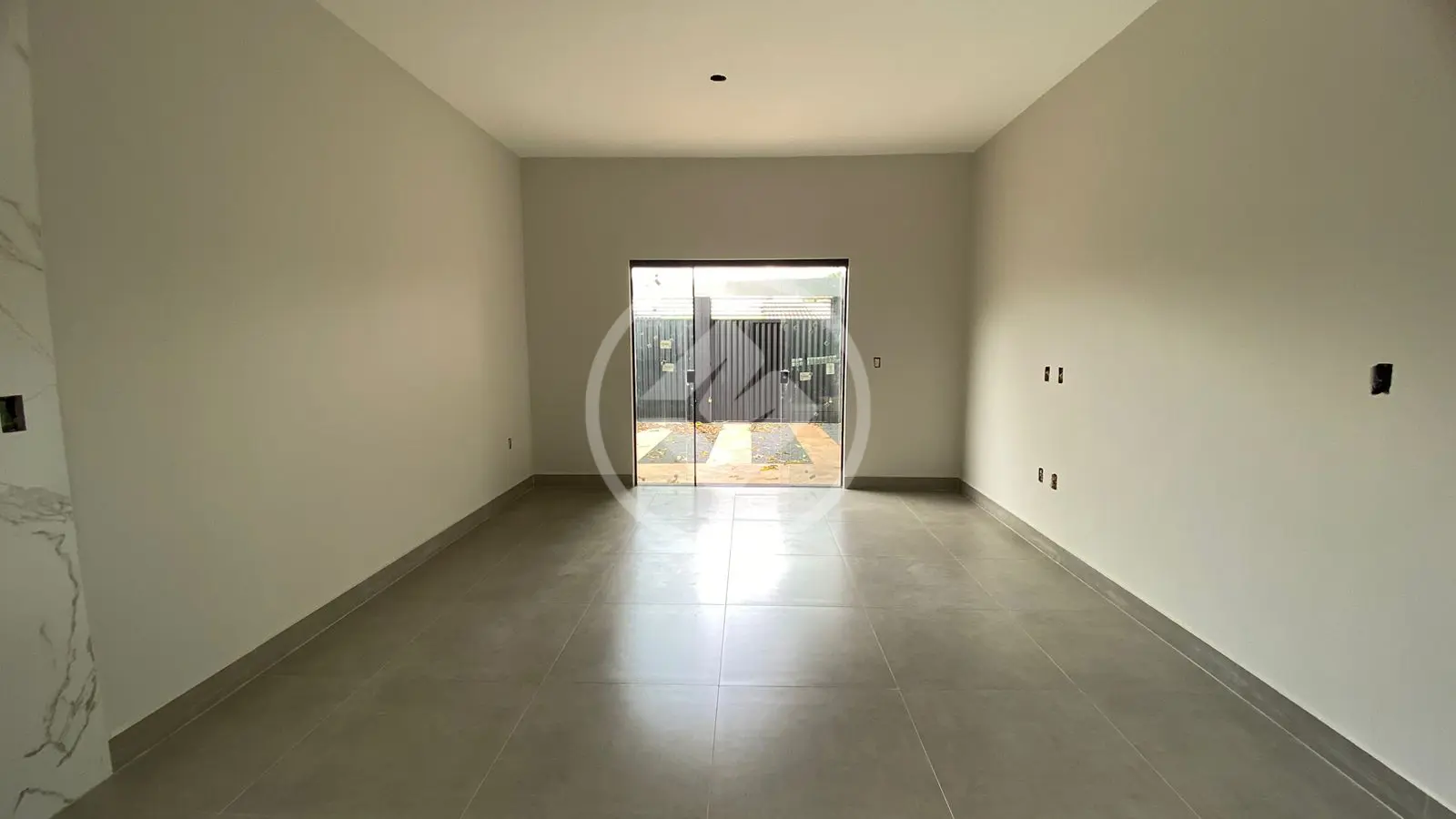 Casa à venda com 2 quartos, sendo 1 suíte – 73,47 m²- Jardim Ipanema- Uberlândia/MG