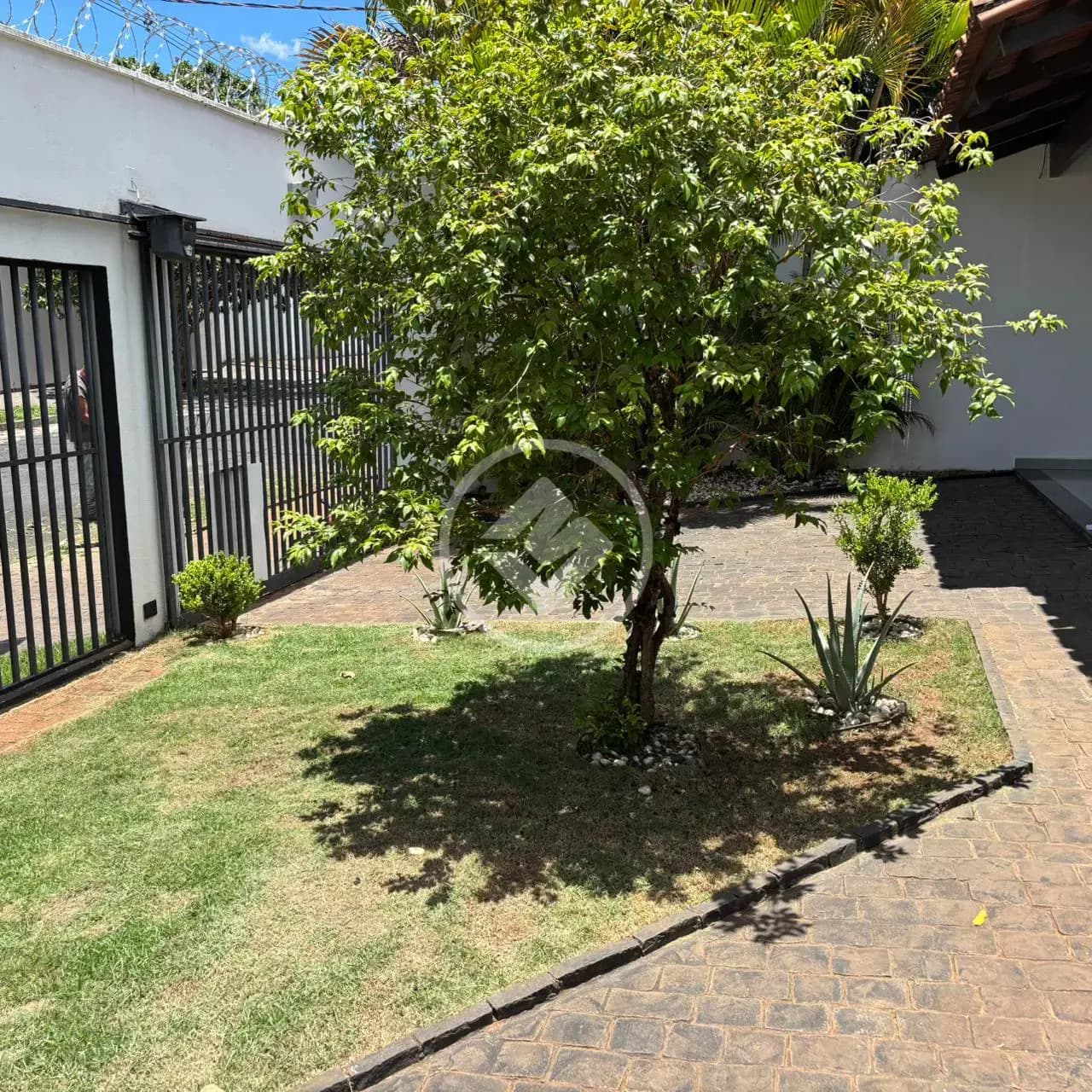 Casa Jardim Karaíba, Uberlândia - MG — foto 1