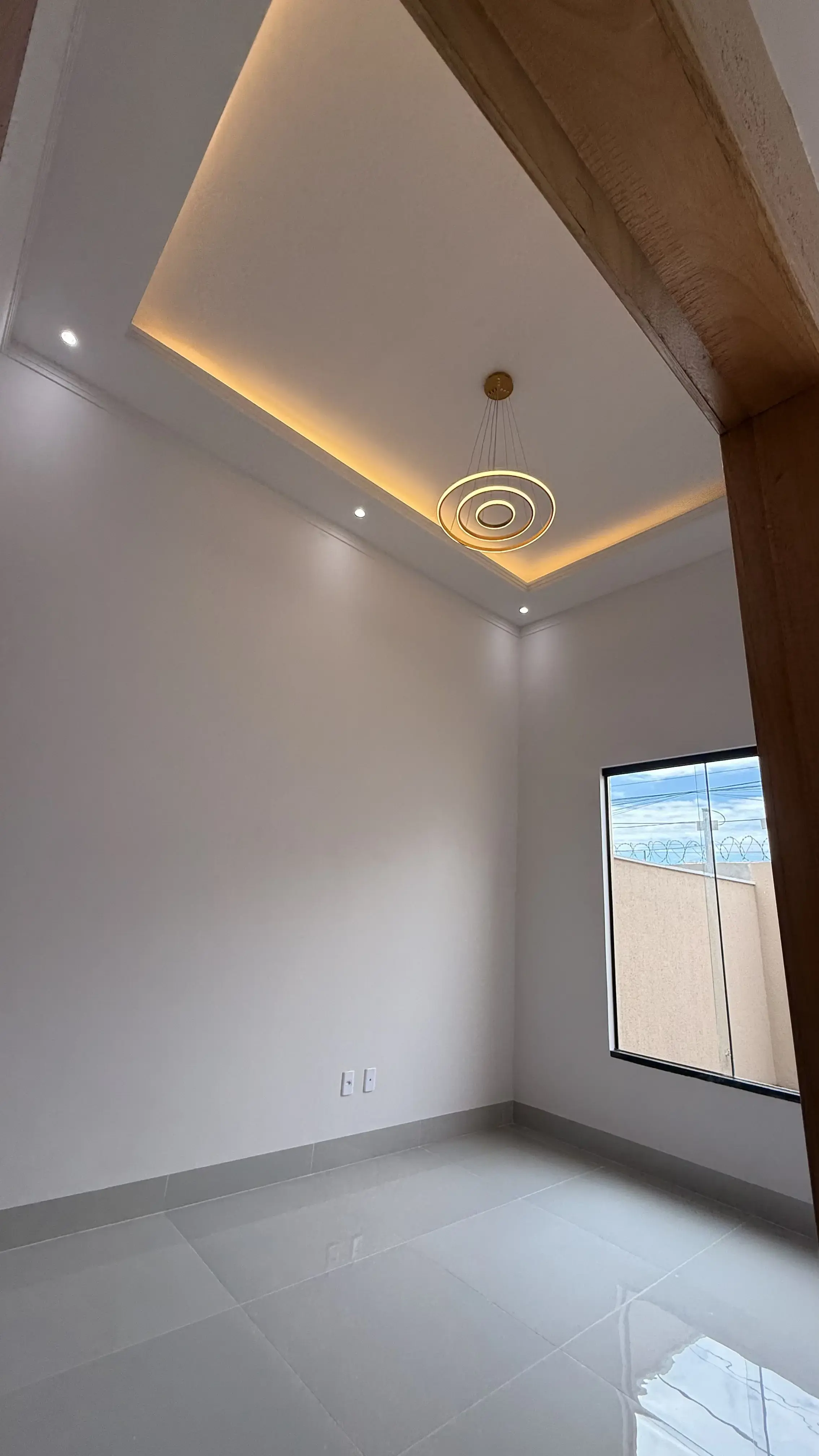 Casa 3 quartos no Setor Serra Dourada - 1ª Etapa, Aparecida de Goiânia — foto 2 de 6