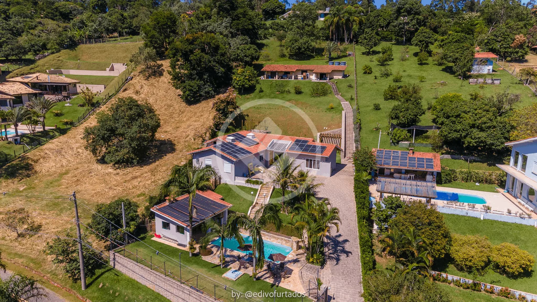 Casa térrea à venda no Condomínio Santa Fé em Vinhedo/SP