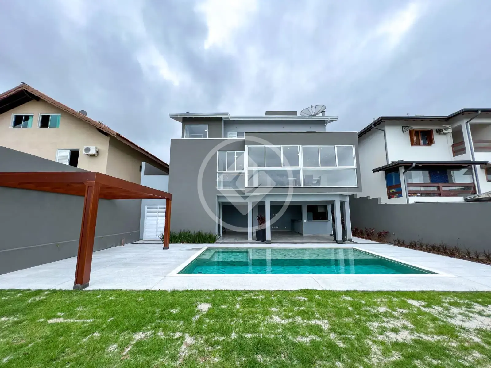 Casa Condomínio Buracão, Vinhedo - SP — foto 1