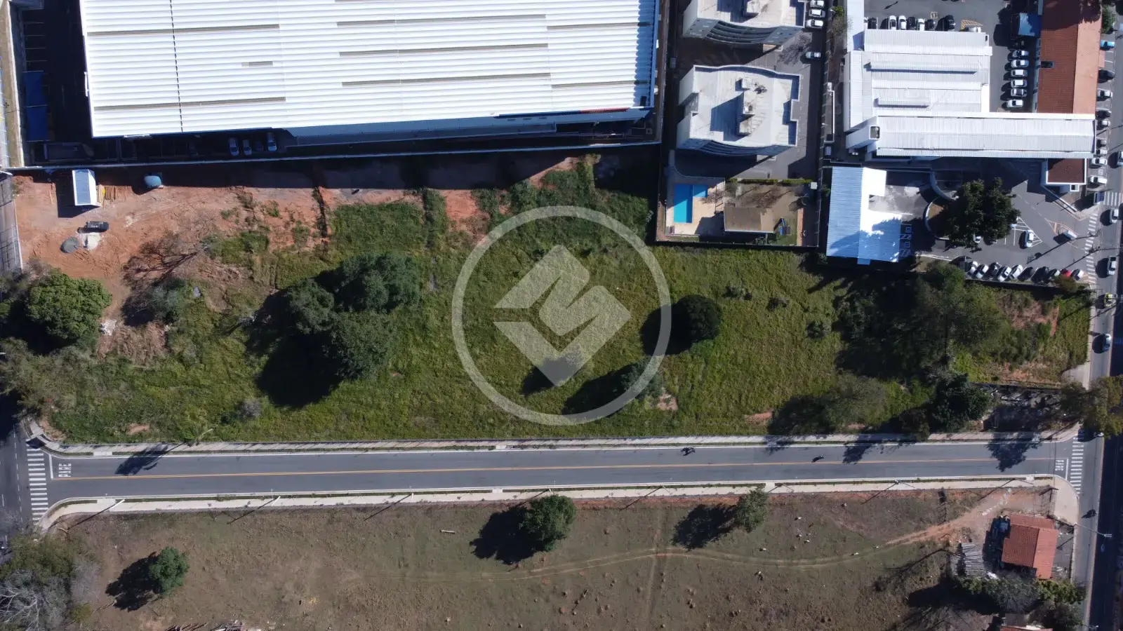 Terreno Estratégico com 11.700m² ou fração - venda ou locação