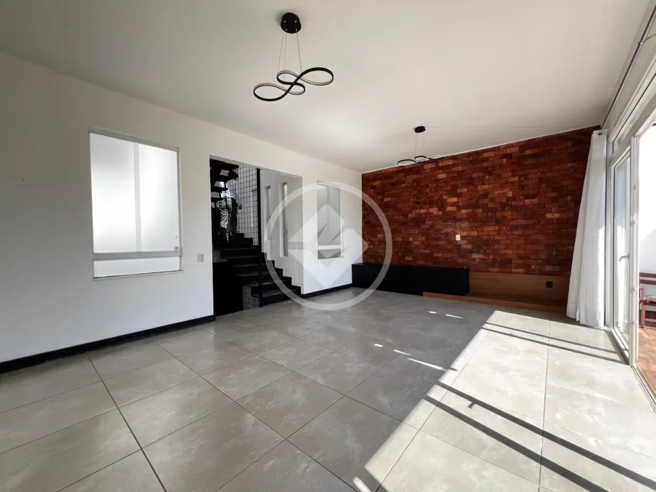 Casa com 4 quartos à venda no bairro Santa Lúcia — Santa Lúcia, Belo Horizonte