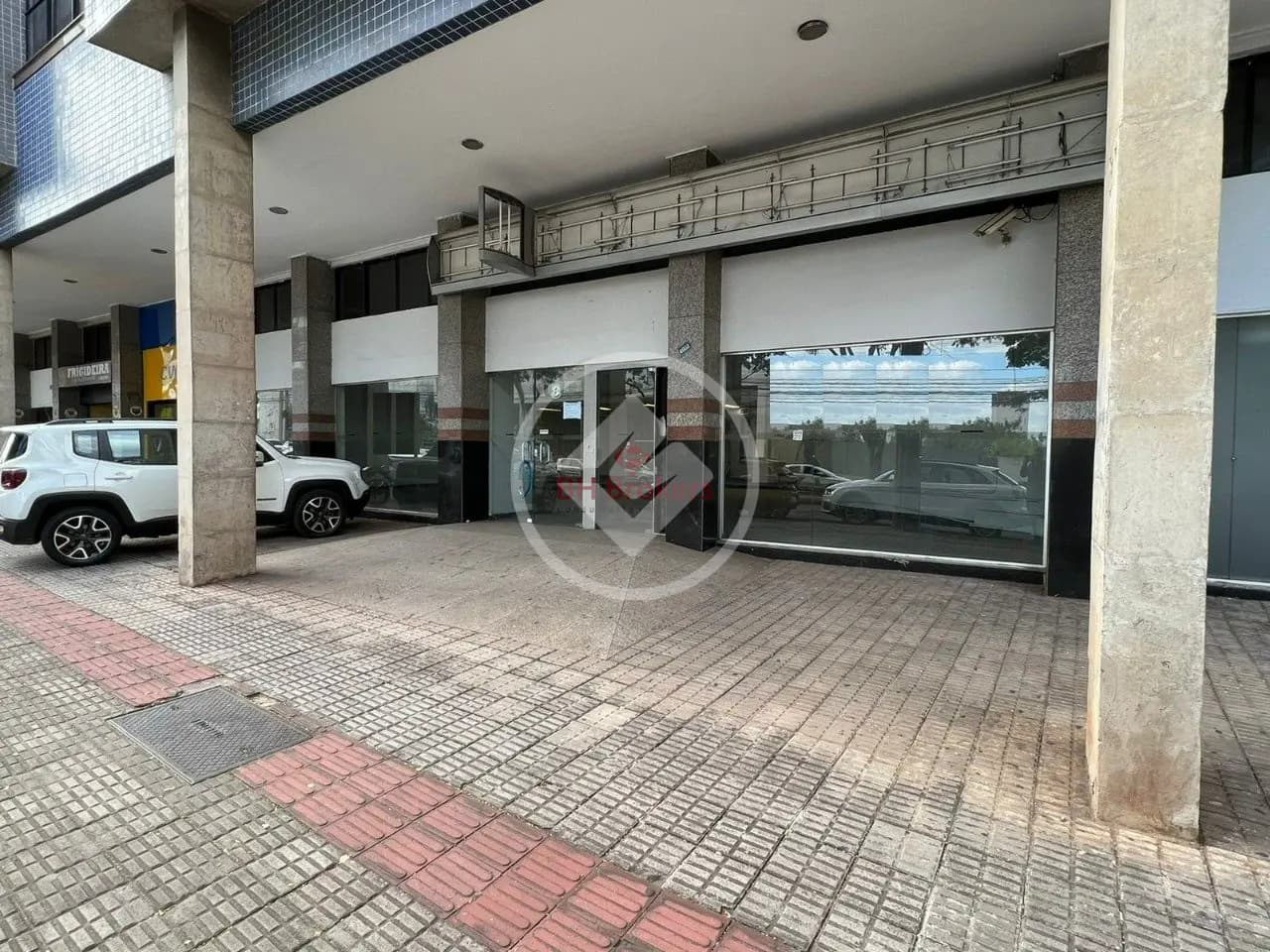 Loja à venda no bairro Santa Lúcia — Santa Lúcia, Belo Horizonte