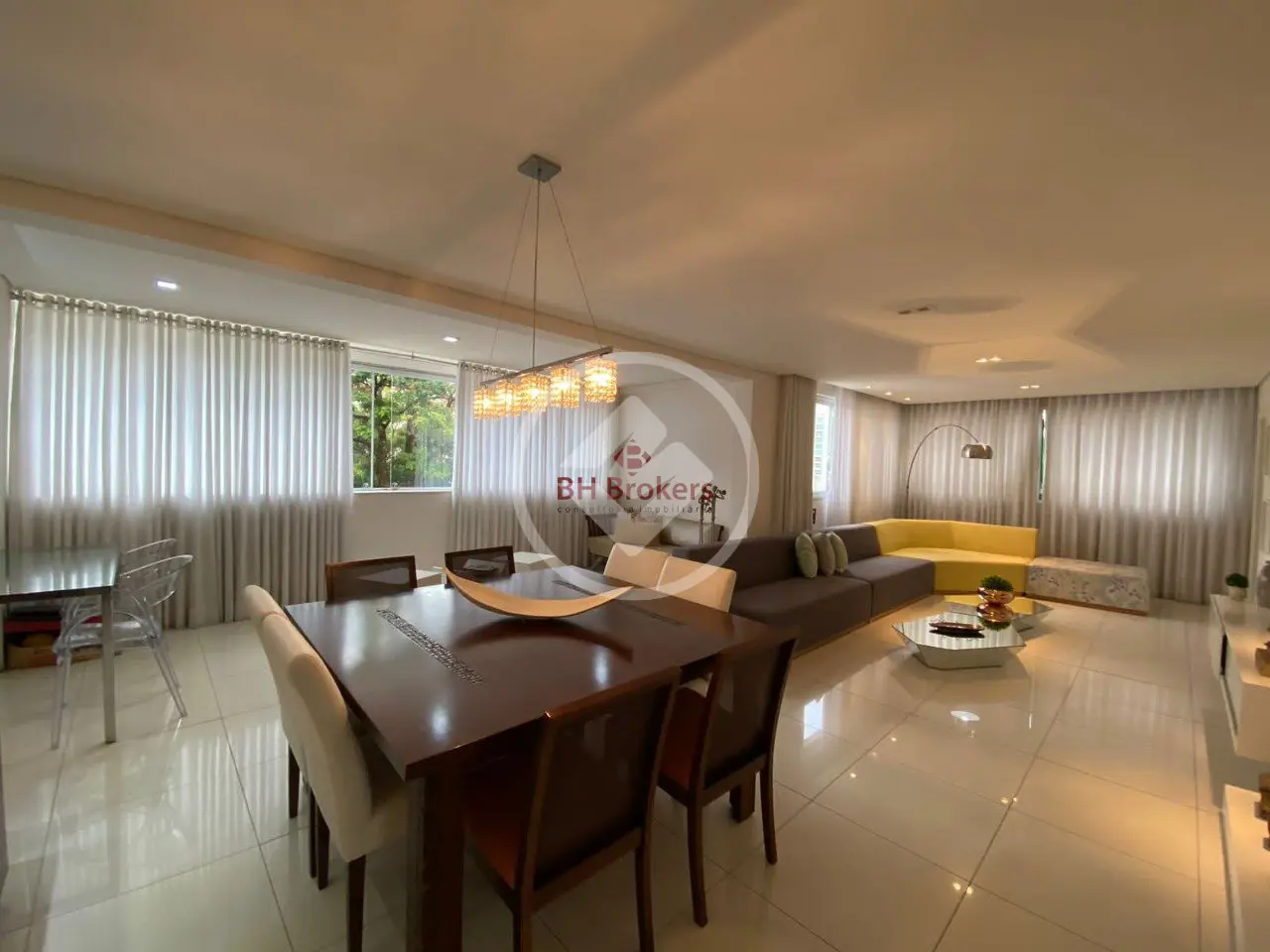 Apartamento com 4 quartos à venda no bairro Santa Lúcia — Santa Lúcia, Belo Horizonte