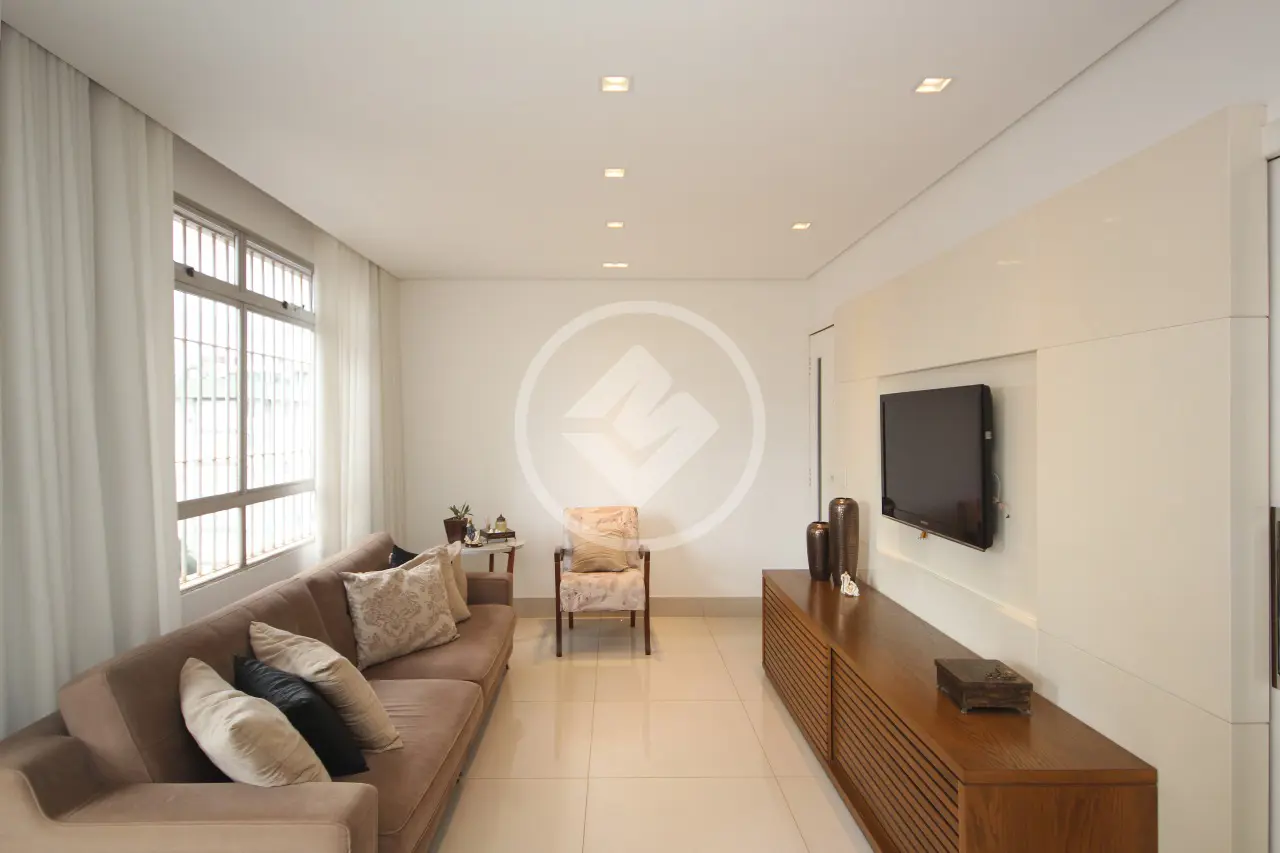 Apartamento com 4 quartos à venda no bairro Cruzeiro — Cruzeiro, Belo Horizonte