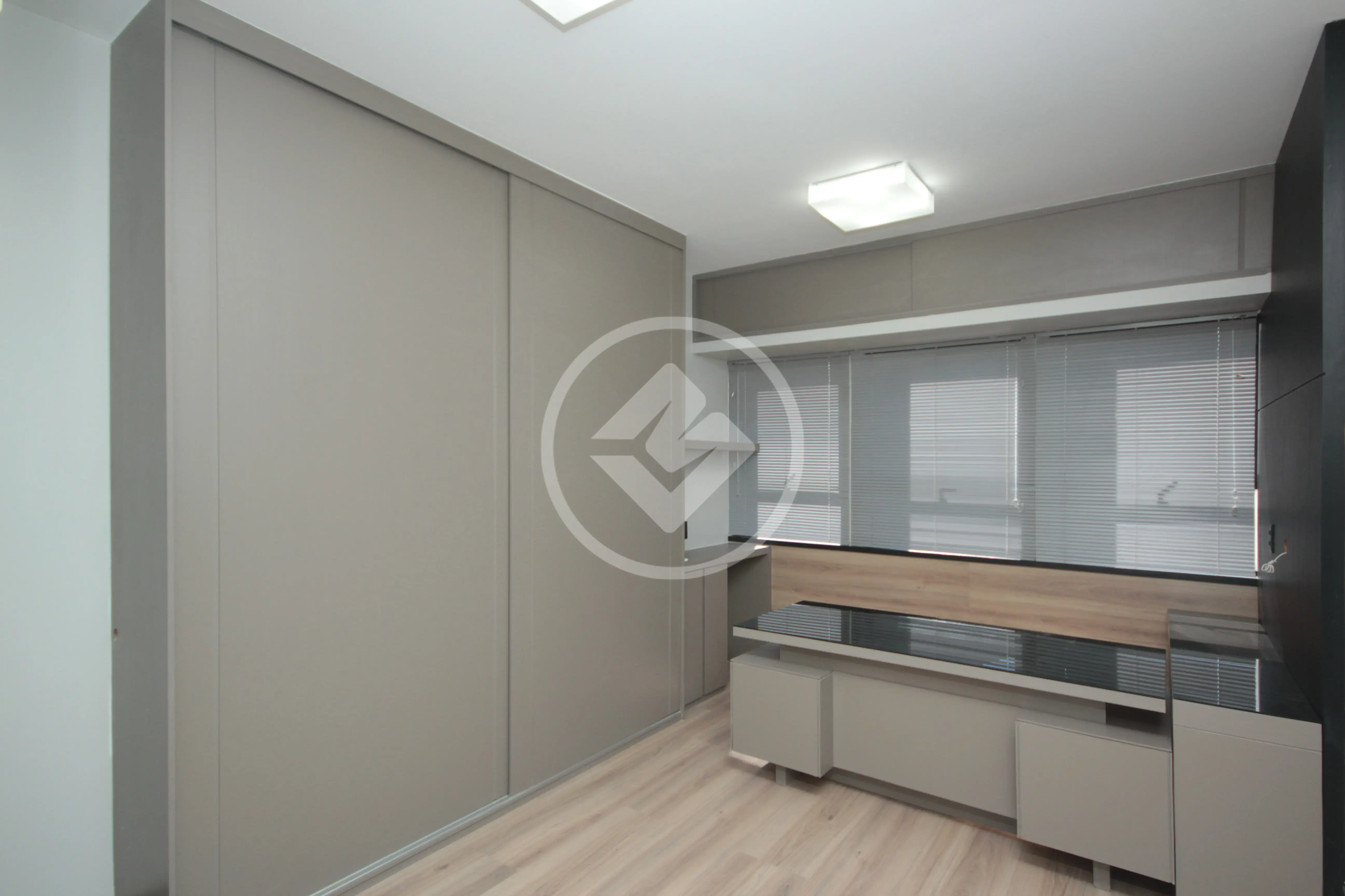 Sala comercial à venda no bairro Funcionários — Funcionários, Belo Horizonte