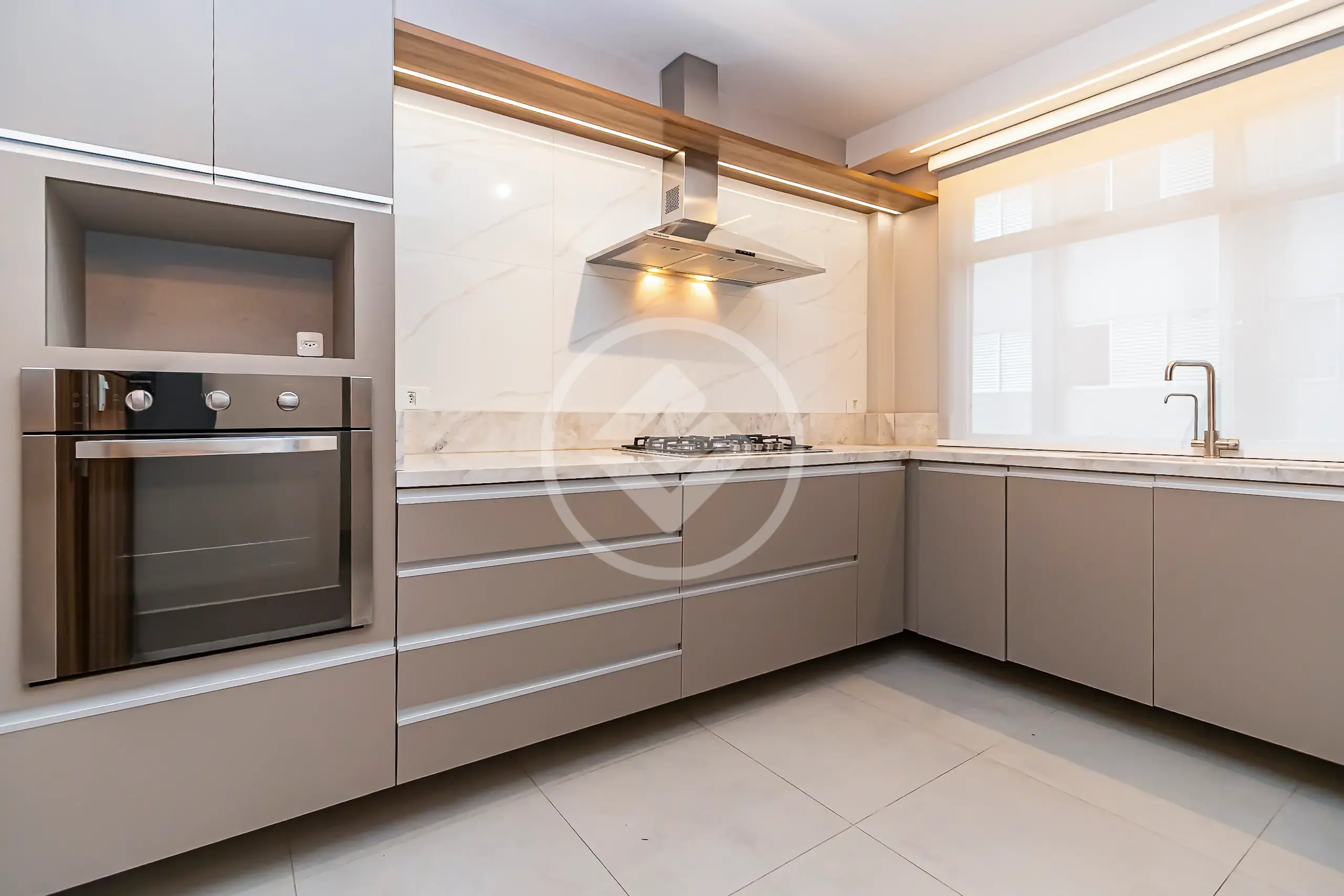 Apartamento à venda no bairro Bigorrilho, Curitiba