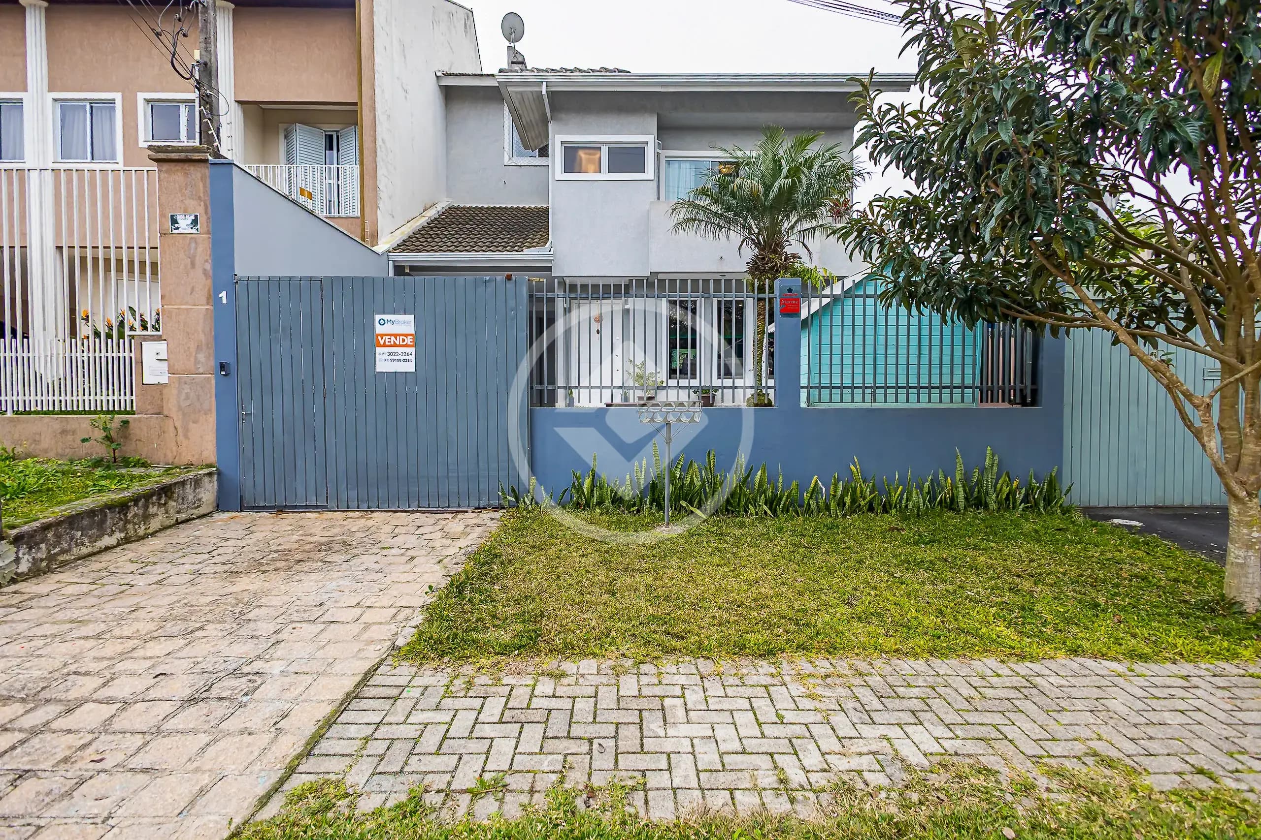 Sobrado à venda no bairro Santa Felicidade, Curitiba