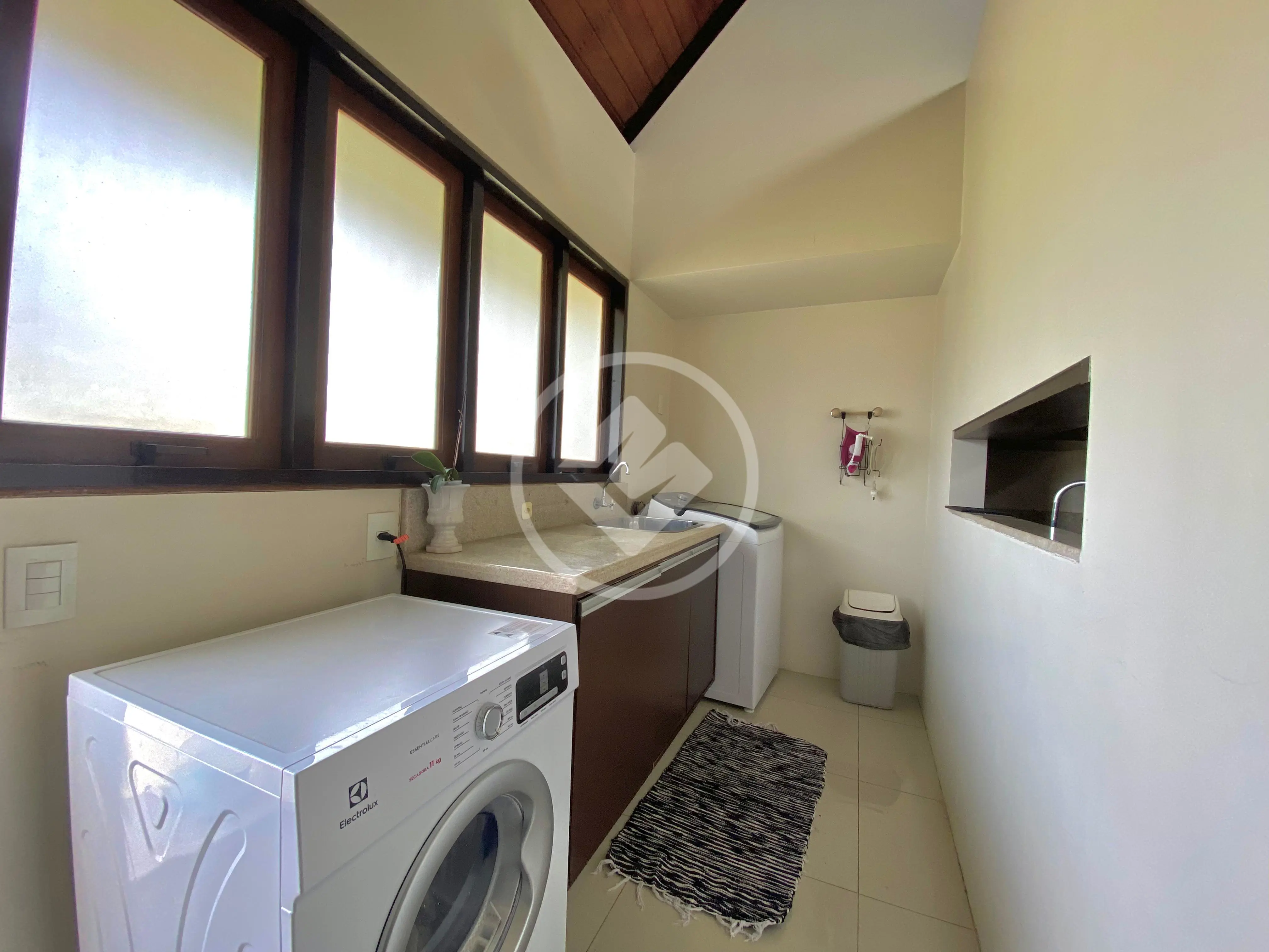 Casa com 4 quartos no Centro, foto 31 de 46