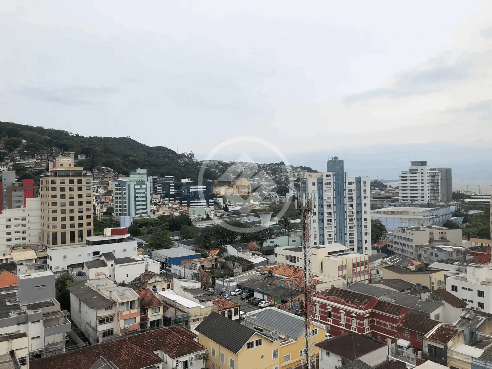 Apartamento com 3 quartos na Avenida Hercílio Luz, foto 9 de 9