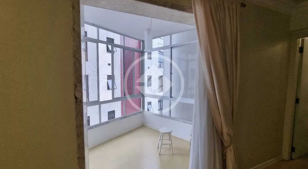 Apartamento com 3 quartos na Avenida Mauro Ramos, foto 9 de 23