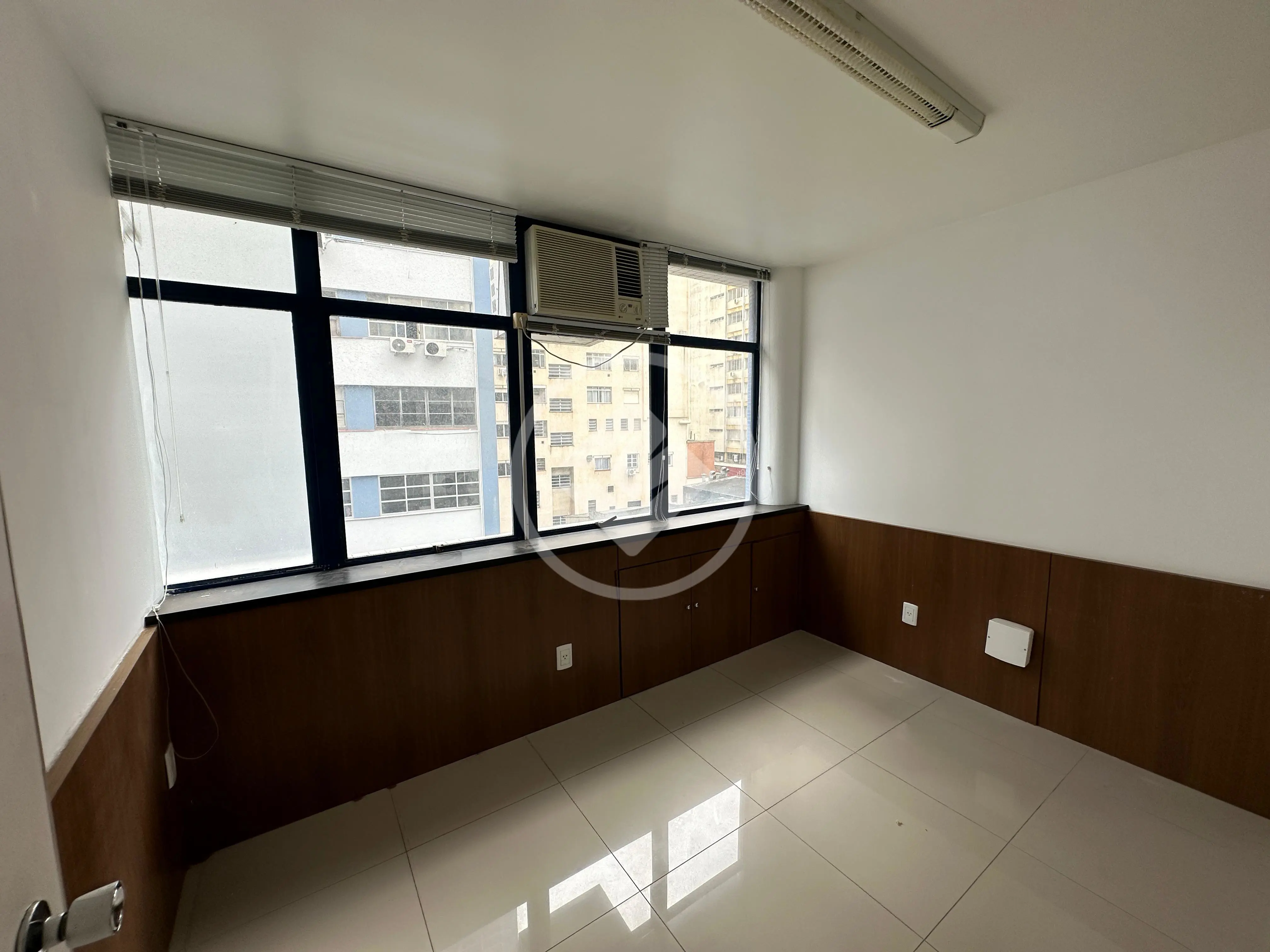 Sala comercial de 60 m² na Rua Saldanha Marinho, foto 4 de 12