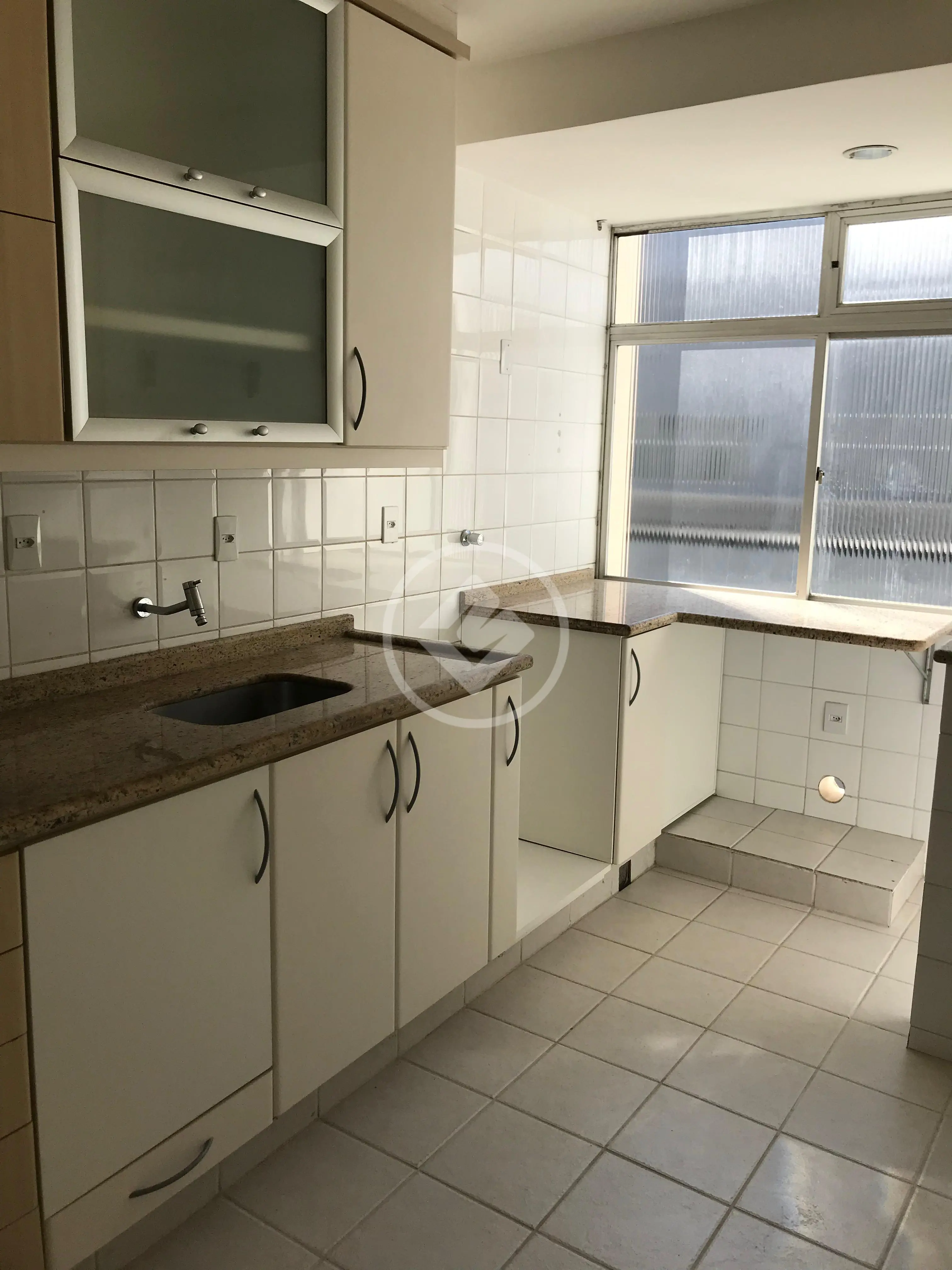 Apartamento com 2 quartos na Rua Tenente Silveira, foto 3 de 13