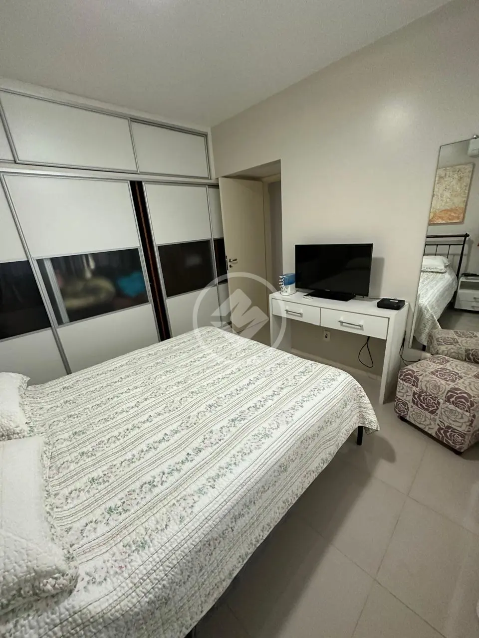 Apartamento com 4 quartos na Rua Martinho Calado, foto 7 de 9