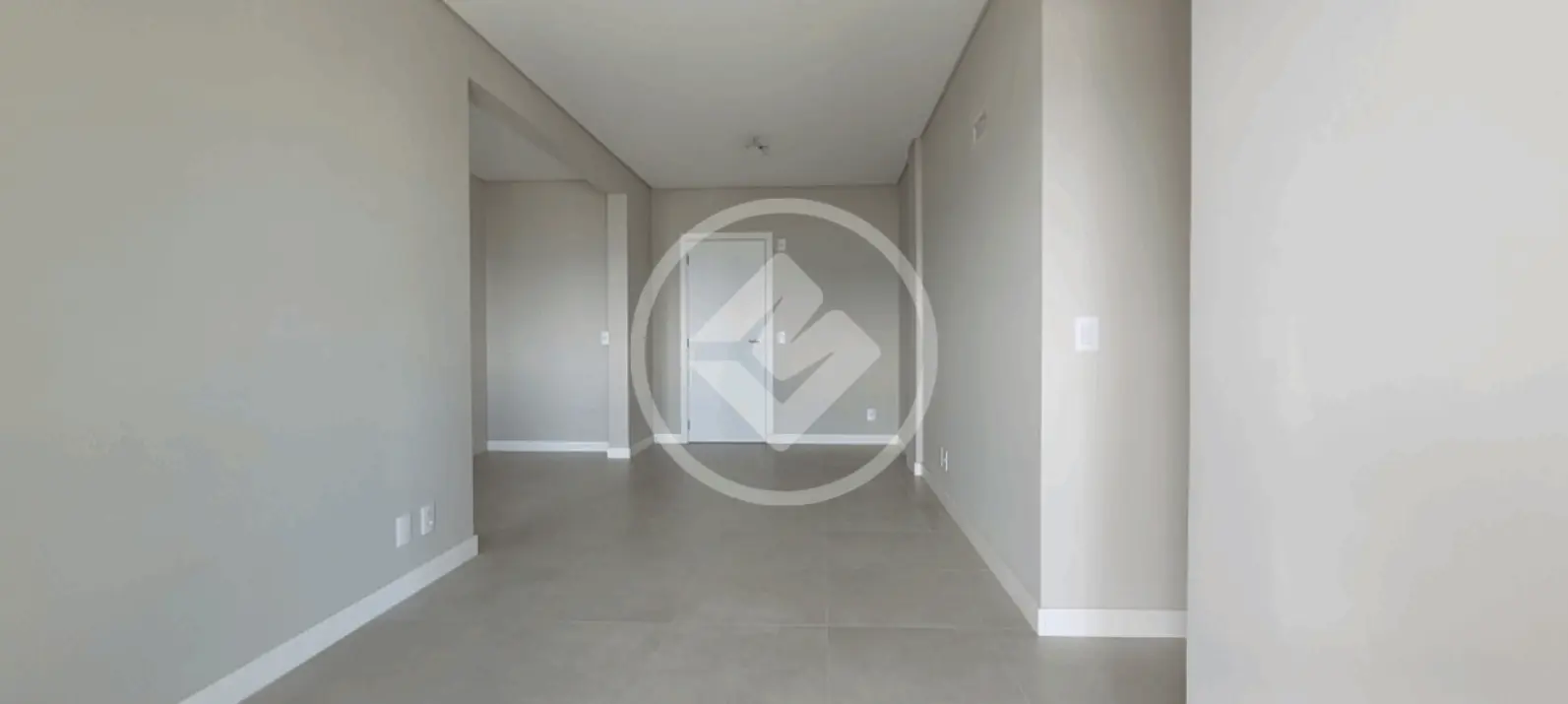 Apartamento com 2 quartos na Rua Felipe Schmidt, foto 7 de 31