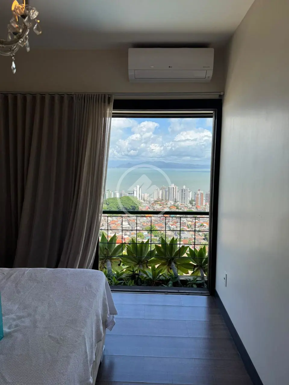 Casa com 4 quartos no Centro, foto 11 de 46