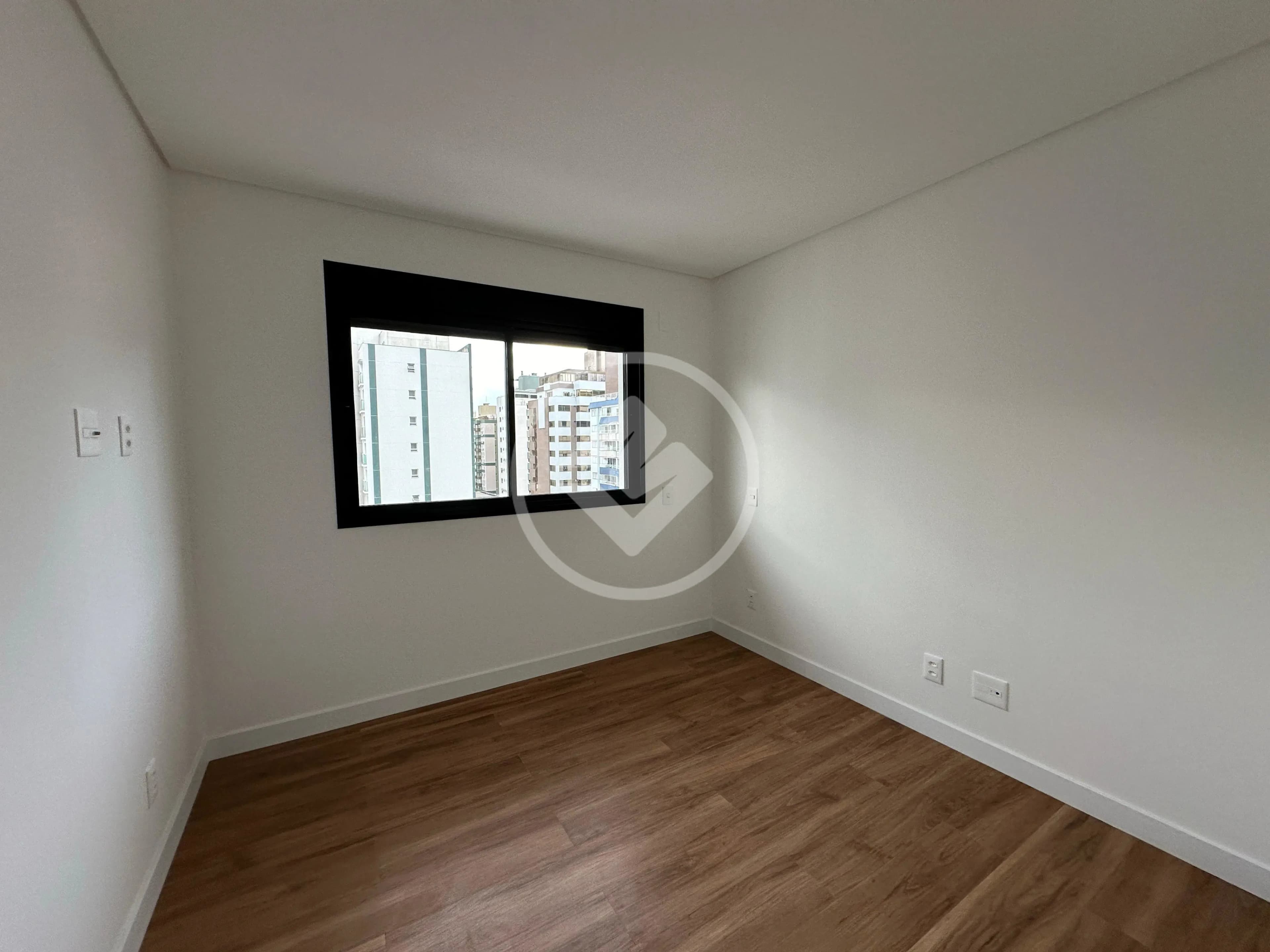 Apartamento com 3 quartos no Centro, foto 7 de 25