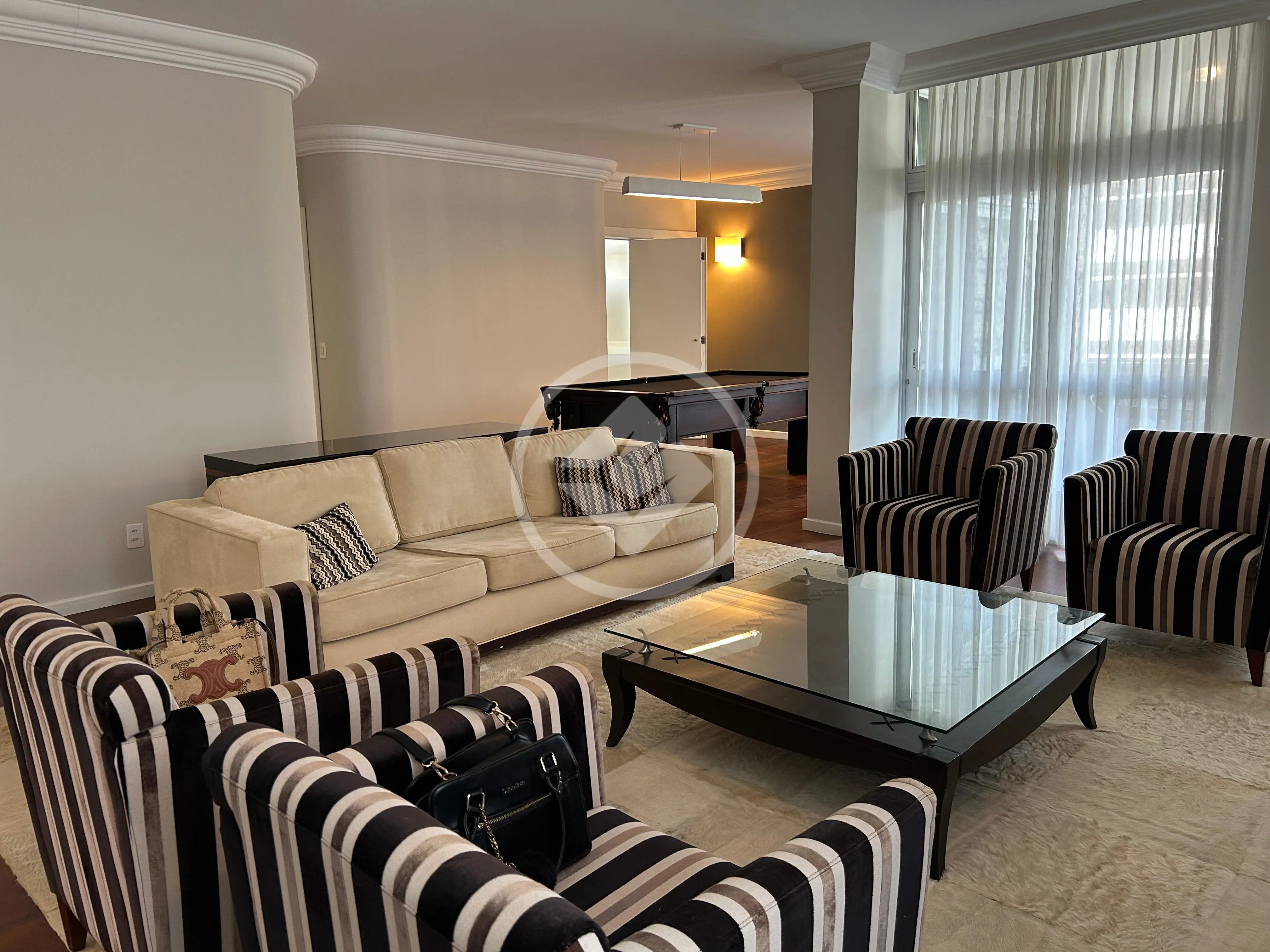 Apartamento com 4 quartos na Avenida Professor Othon Gama D'Eça, Centro de Florianópolis