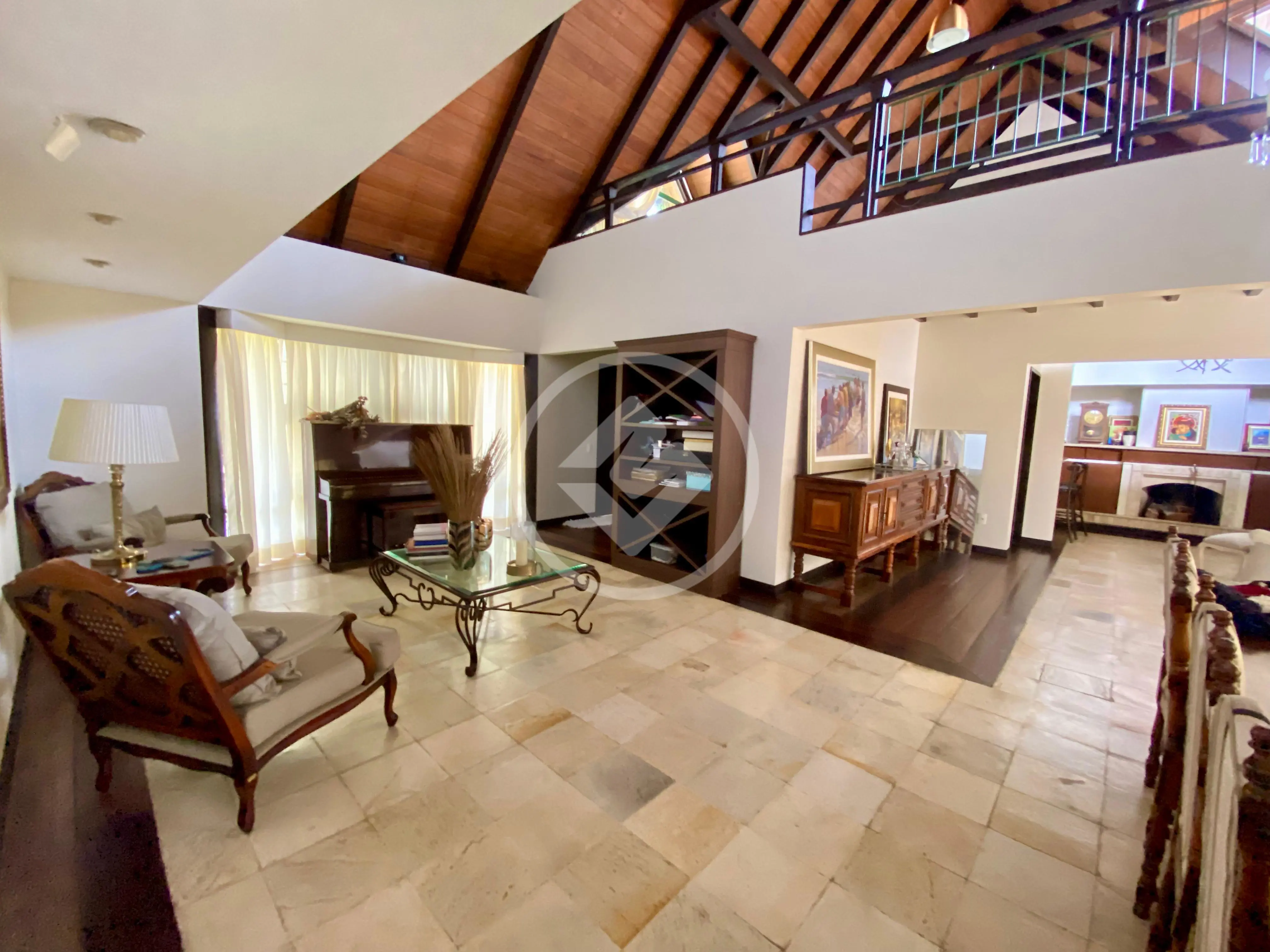 Casa com 4 quartos no Centro, foto 8 de 46