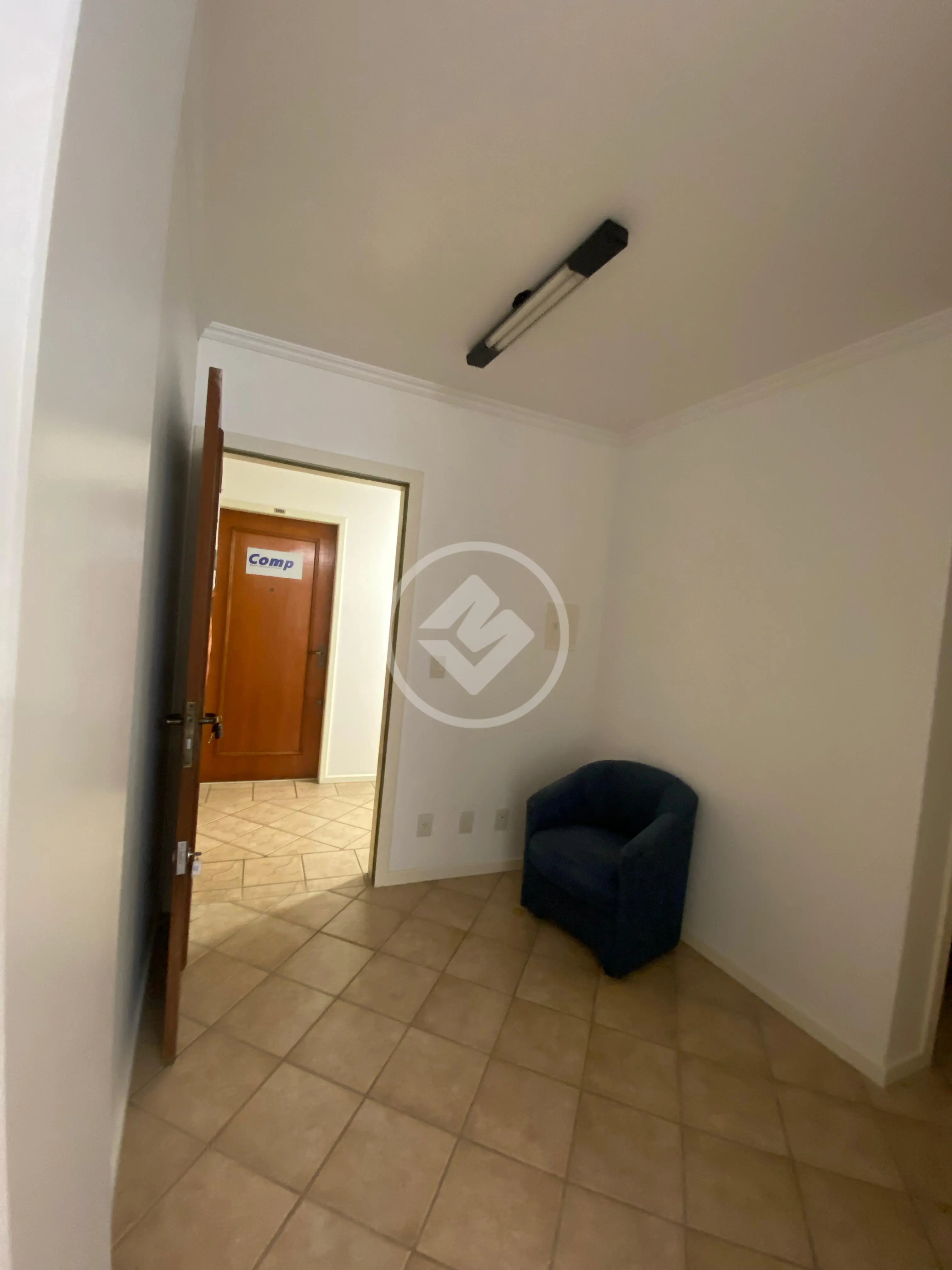 Sala comercial de 34 m² na Rua Felipe Schmidt, foto 4 de 11