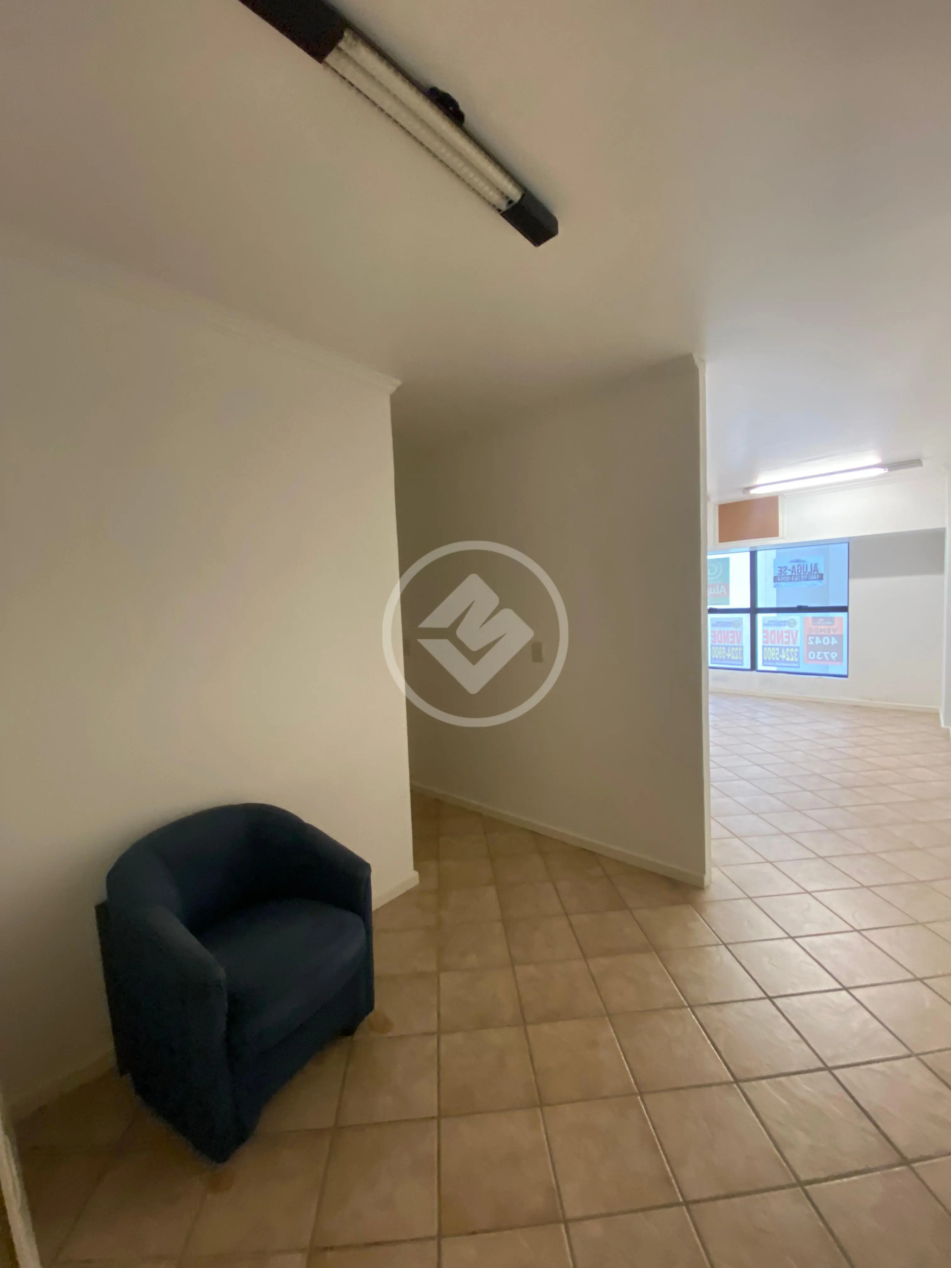 Sala comercial de 34 m² na Rua Felipe Schmidt, foto 11 de 11